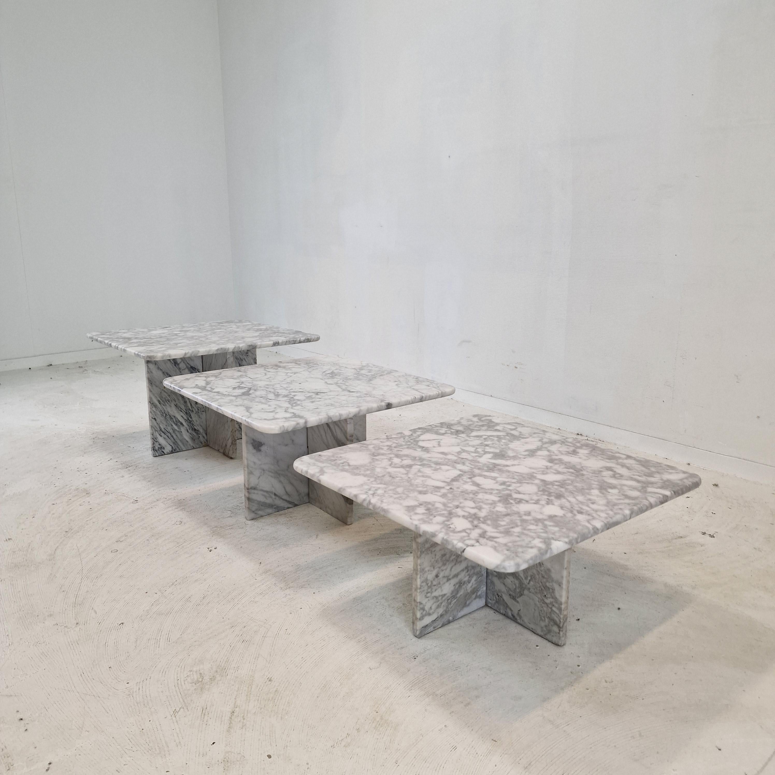 Set of 3 Italian Bianco Carrara Marble Coffee or Side Tables, 1980s For Sale 3