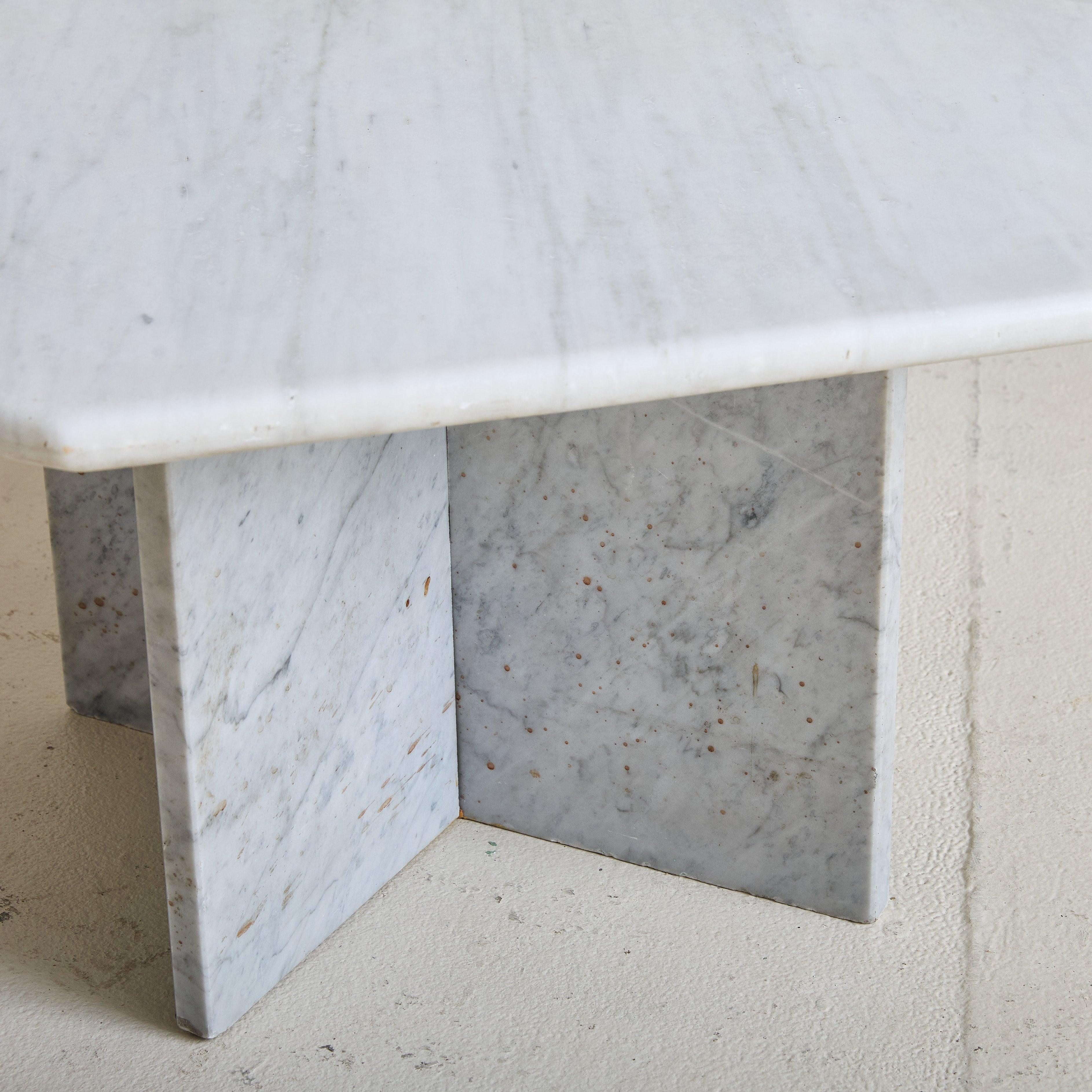 Set of 3 Italian Carrera Marble Nesting Coffee or Side Tables, 1970s For Sale 5