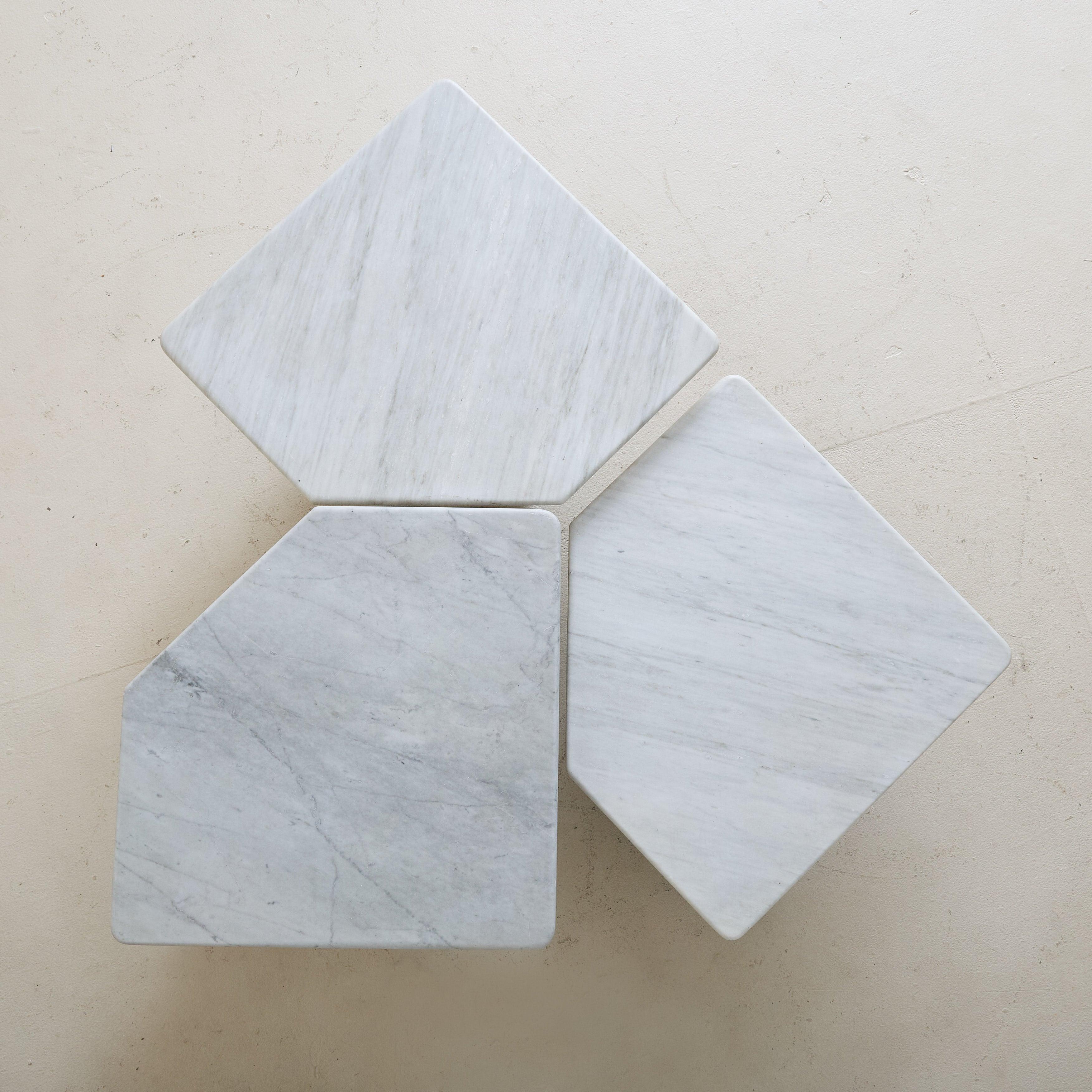 Mid-Century Modern Set of 3 Italian Carrera Marble Nesting Coffee or Side Tables, 1970s For Sale
