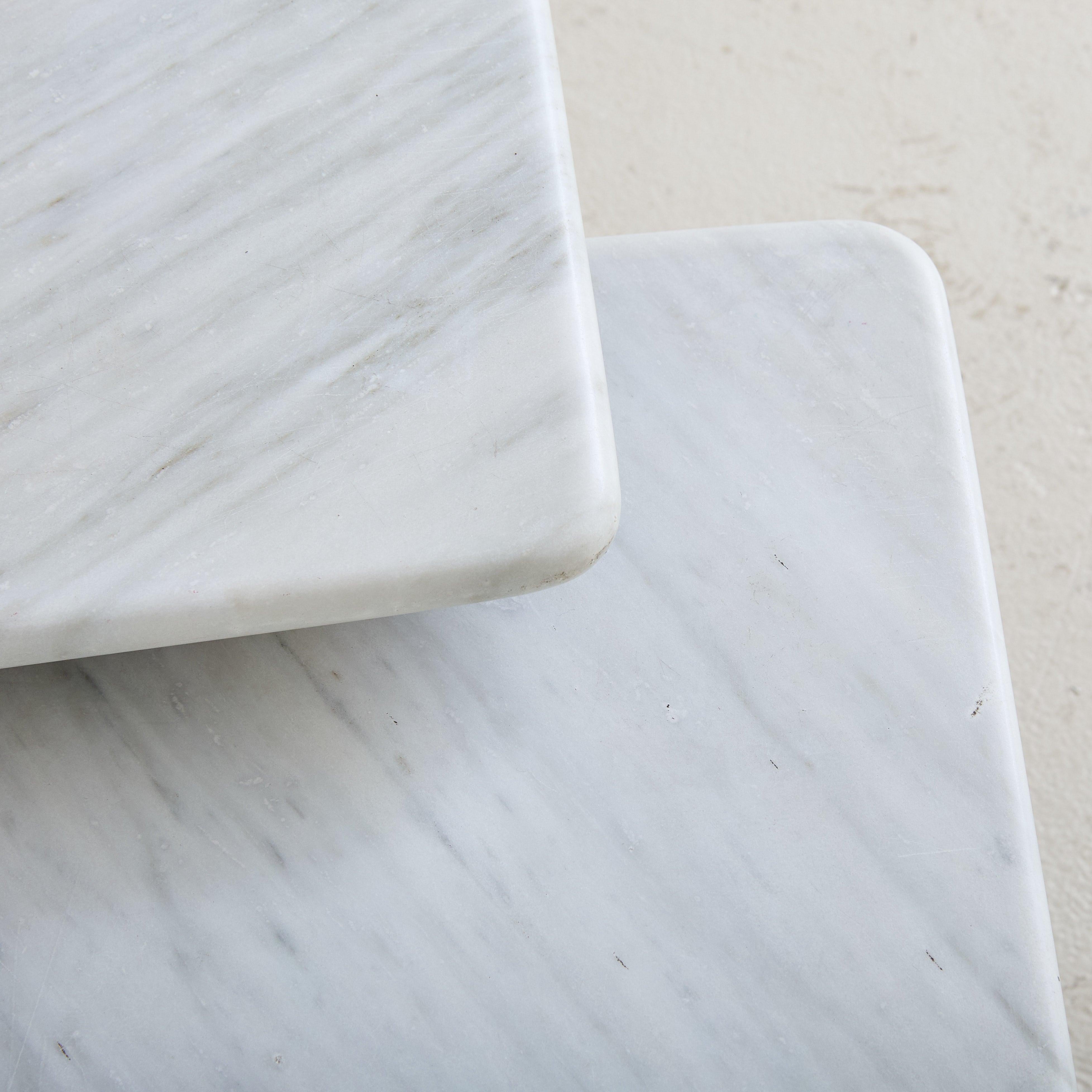 Set of 3 Italian Carrera Marble Nesting Coffee or Side Tables, 1970s In Good Condition For Sale In Chicago, IL