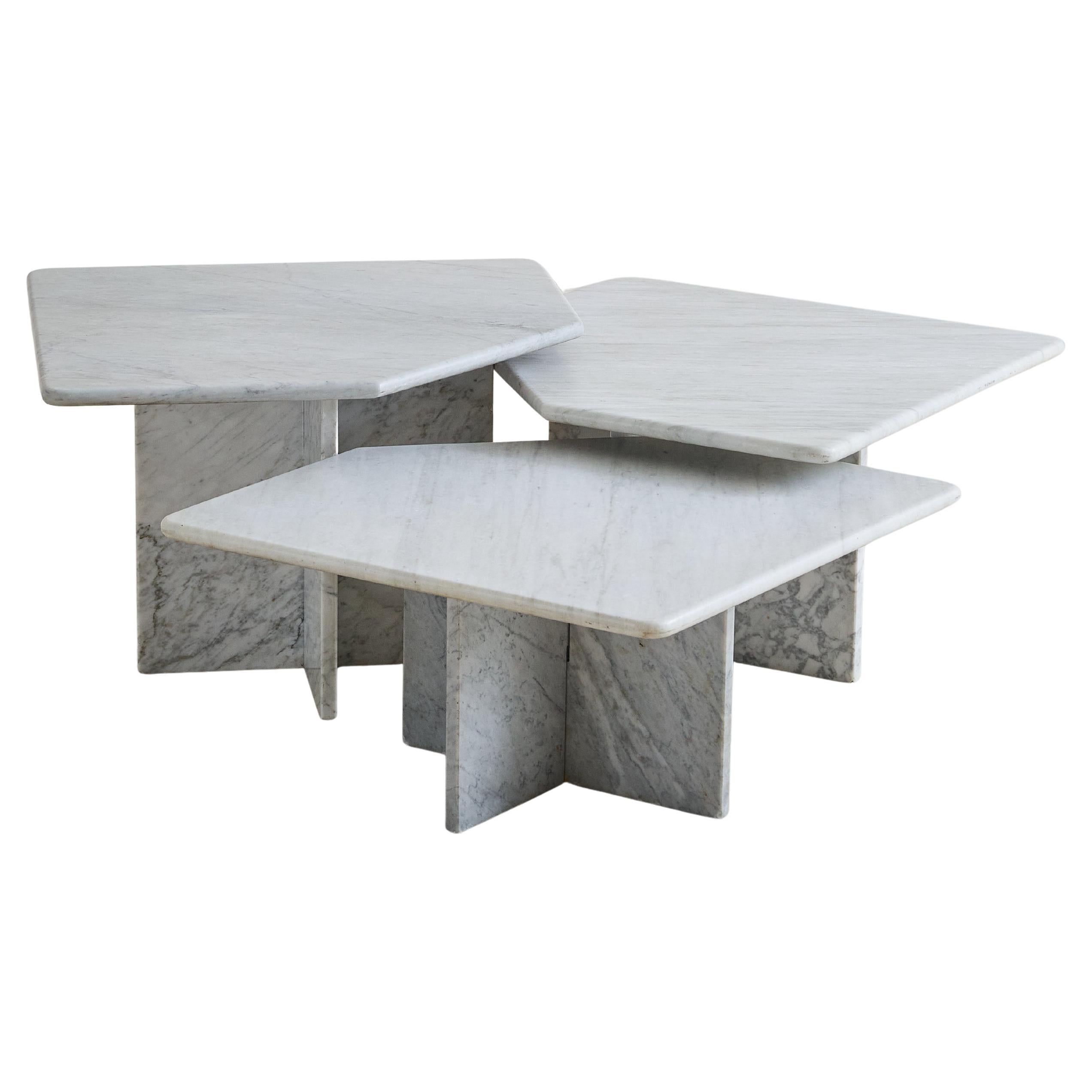 Set of 3 Italian Carrera Marble Nesting Coffee or Side Tables, 1970s