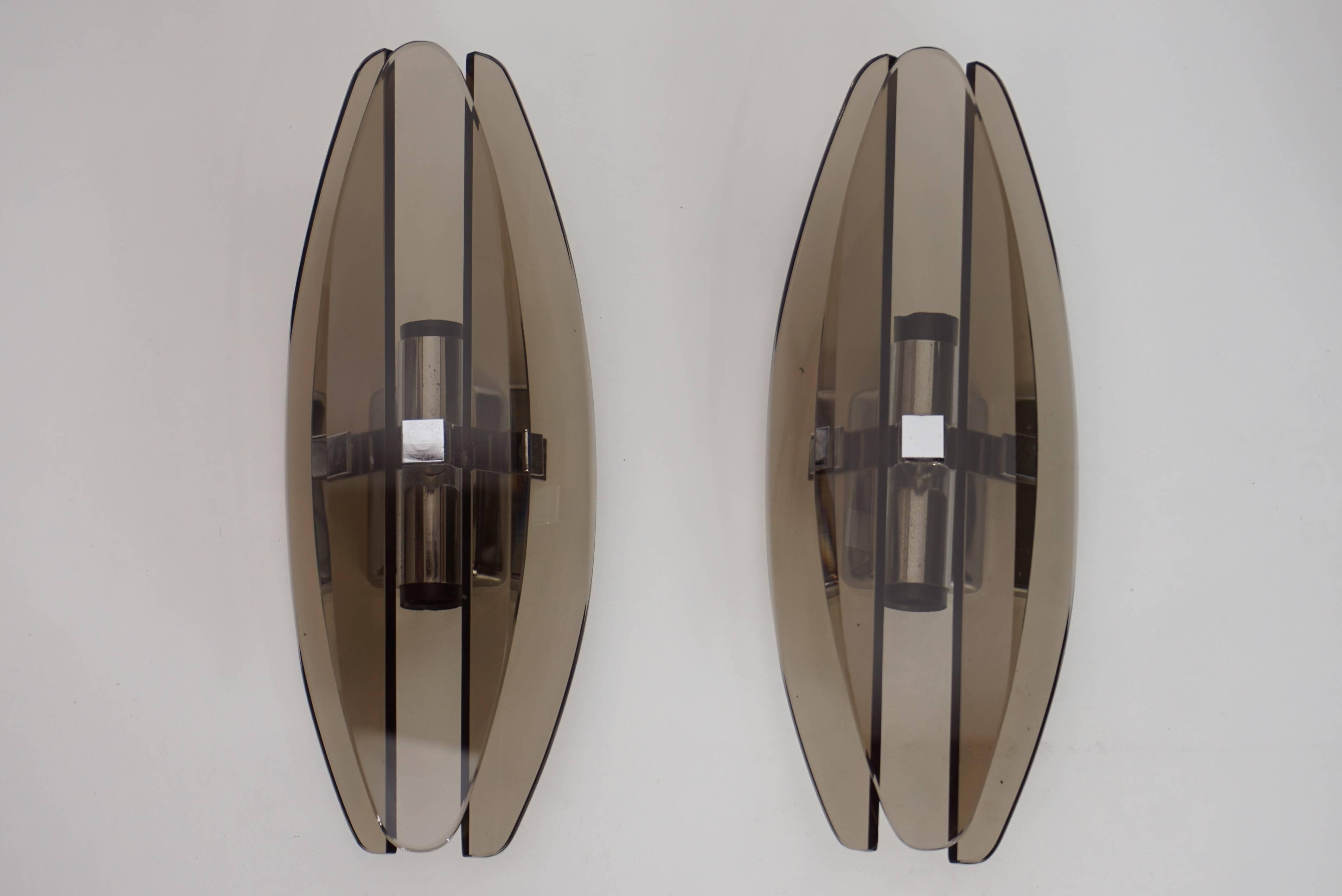 Set of Three Italian Design Chrome and Smoked Glass Sconces by Veca In Good Condition For Sale In Tourcoing, FR