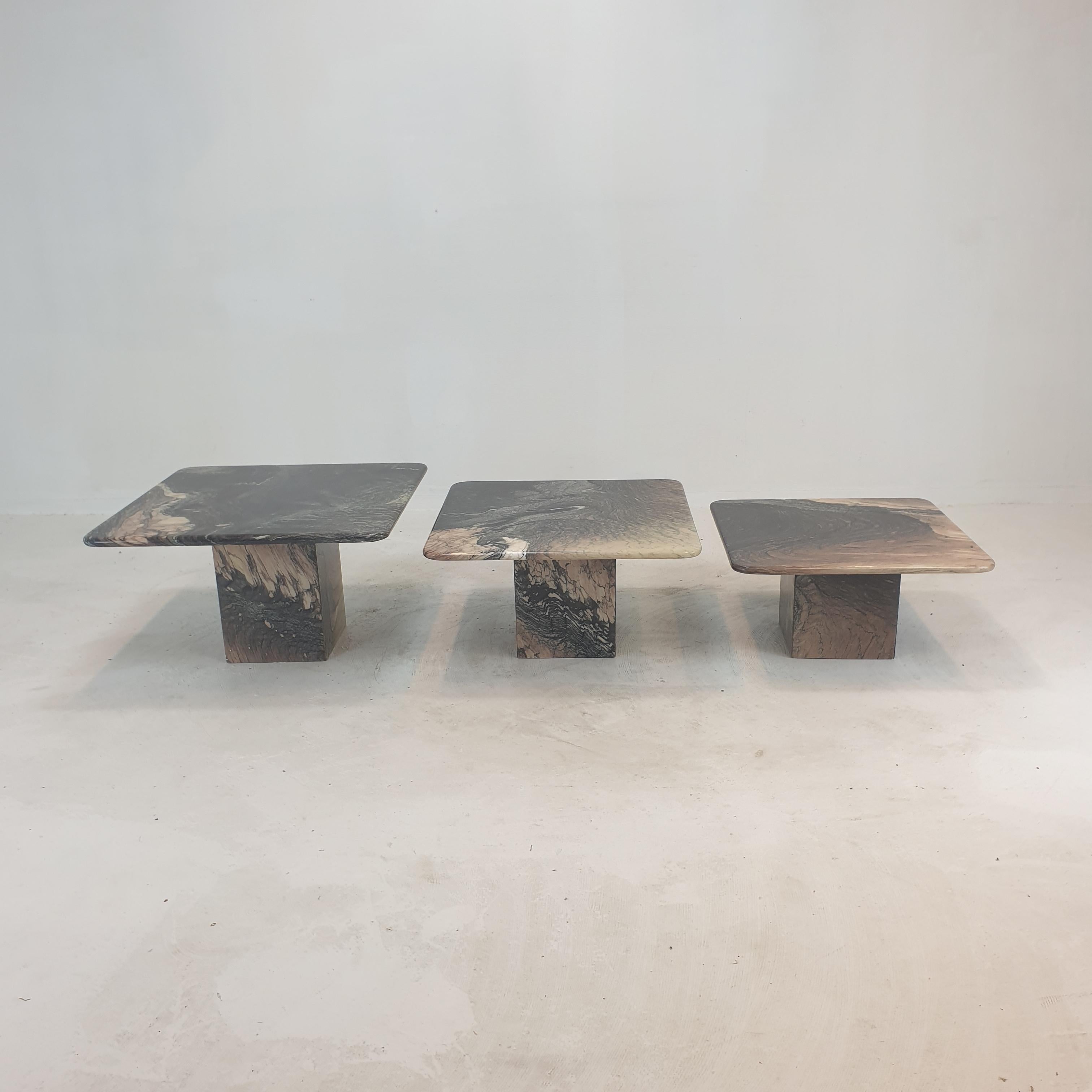 Set of 3 Italian Marble Coffee or Side Tables, 1980s In Good Condition For Sale In Oud Beijerland, NL