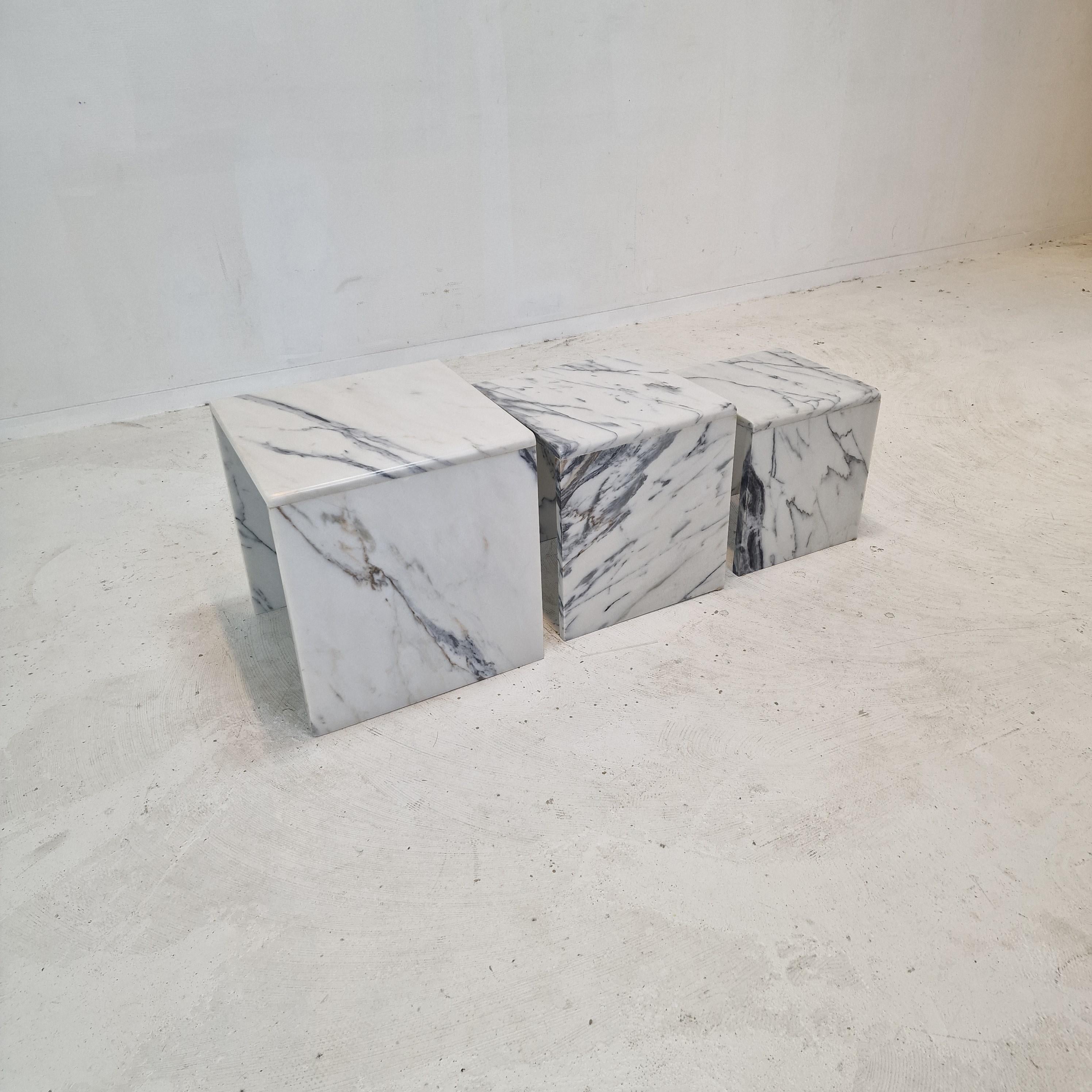 Carrara Marble Set of 3 Italian Marble Nesting Tables, 1980s For Sale