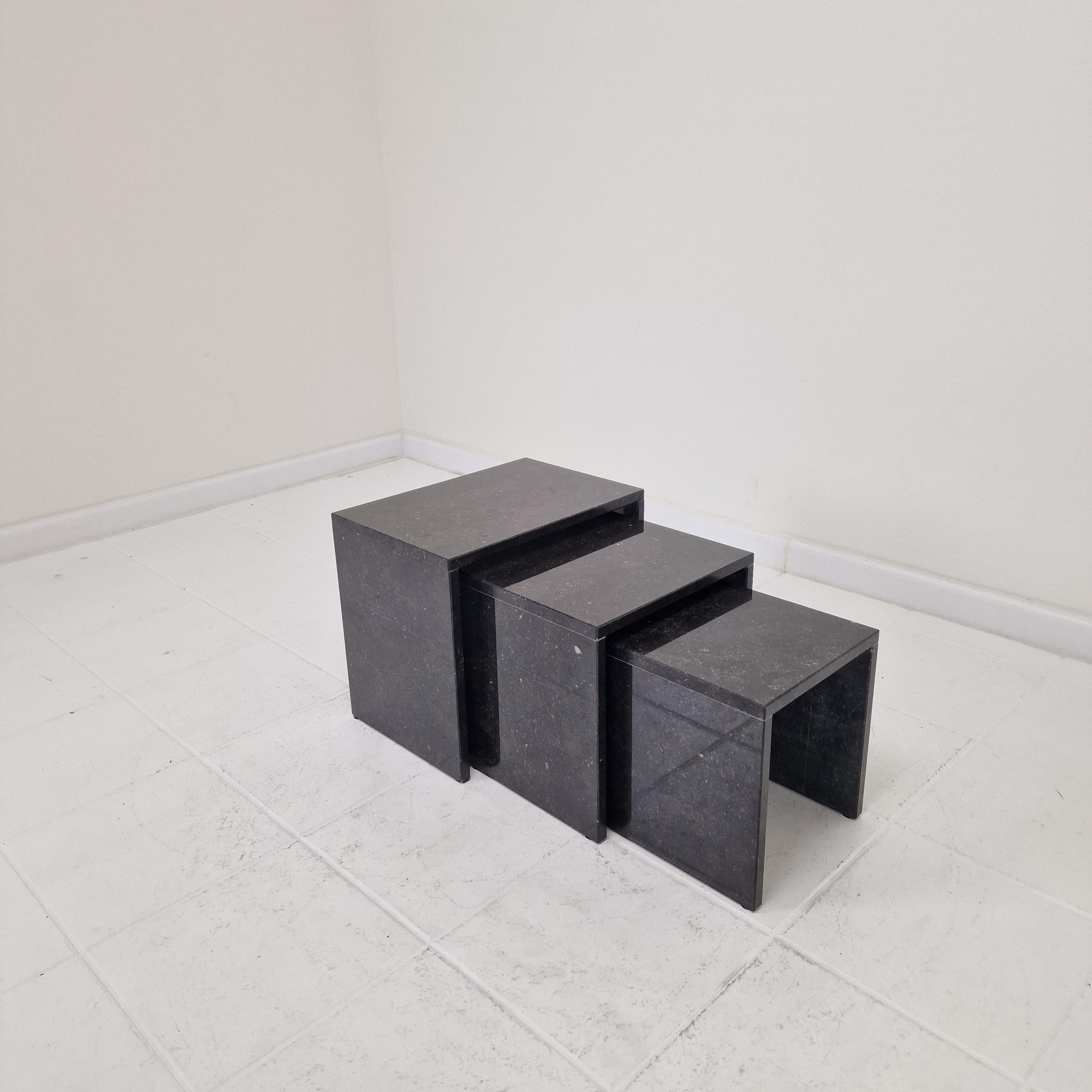 Marbre Ensemble de 3 tables gigognes en marbre italien, années 1980 en vente
