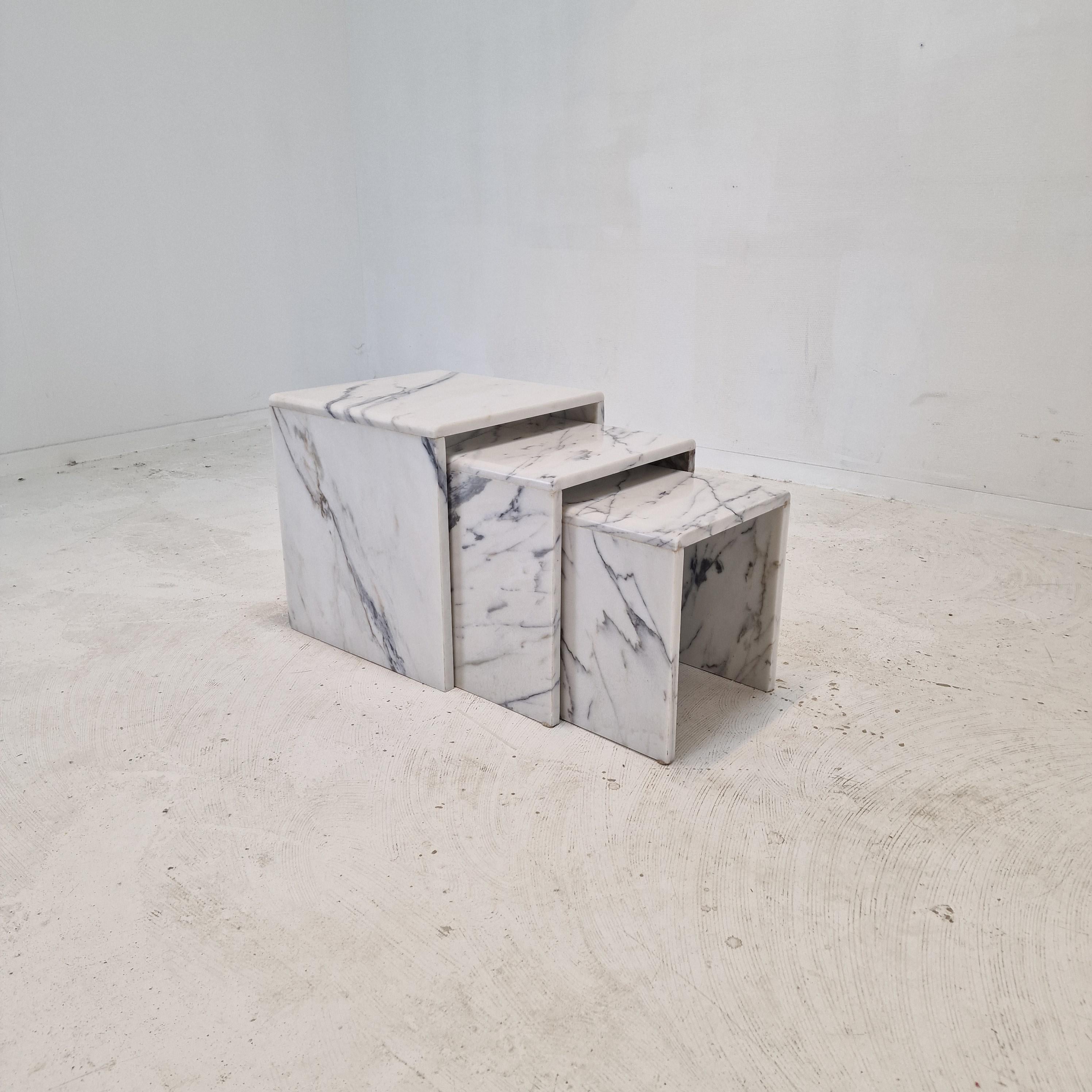 Set of 3 Italian Marble Nesting Tables, 1980s For Sale 1