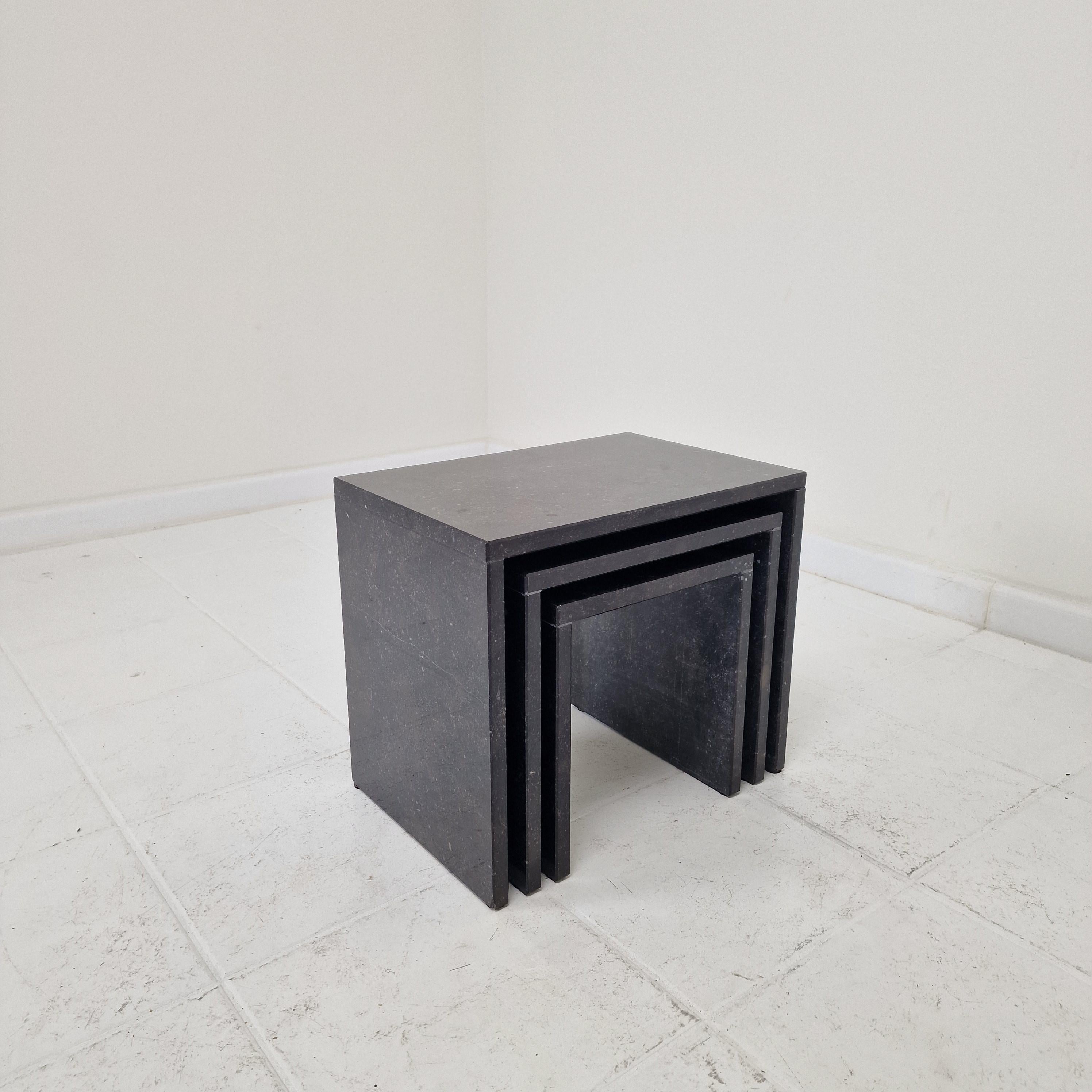 Ensemble de 3 tables gigognes en marbre italien, années 1980 en vente 1