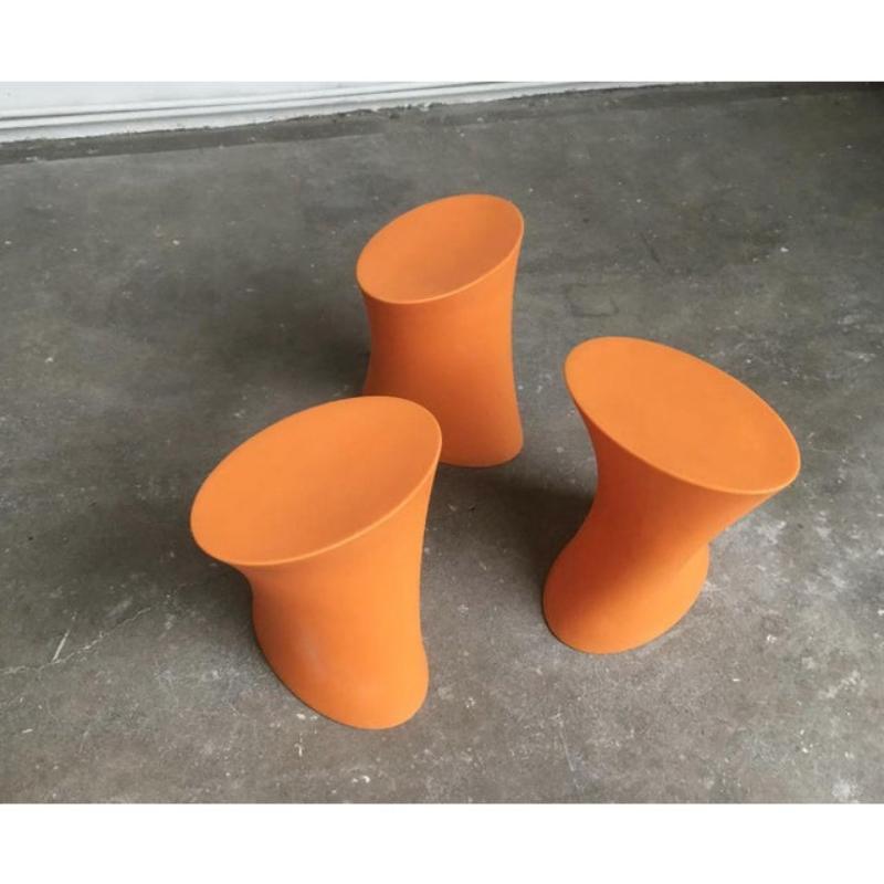 3er Set italienischer Kunststoffhocker für den Außenbereich von Marco Maran für Parri Design (Metall) im Angebot