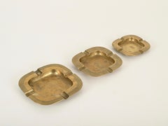 Set of 3 Italian Sculptural Solid Brass Ashtrays, Carl Auböck, 1970s