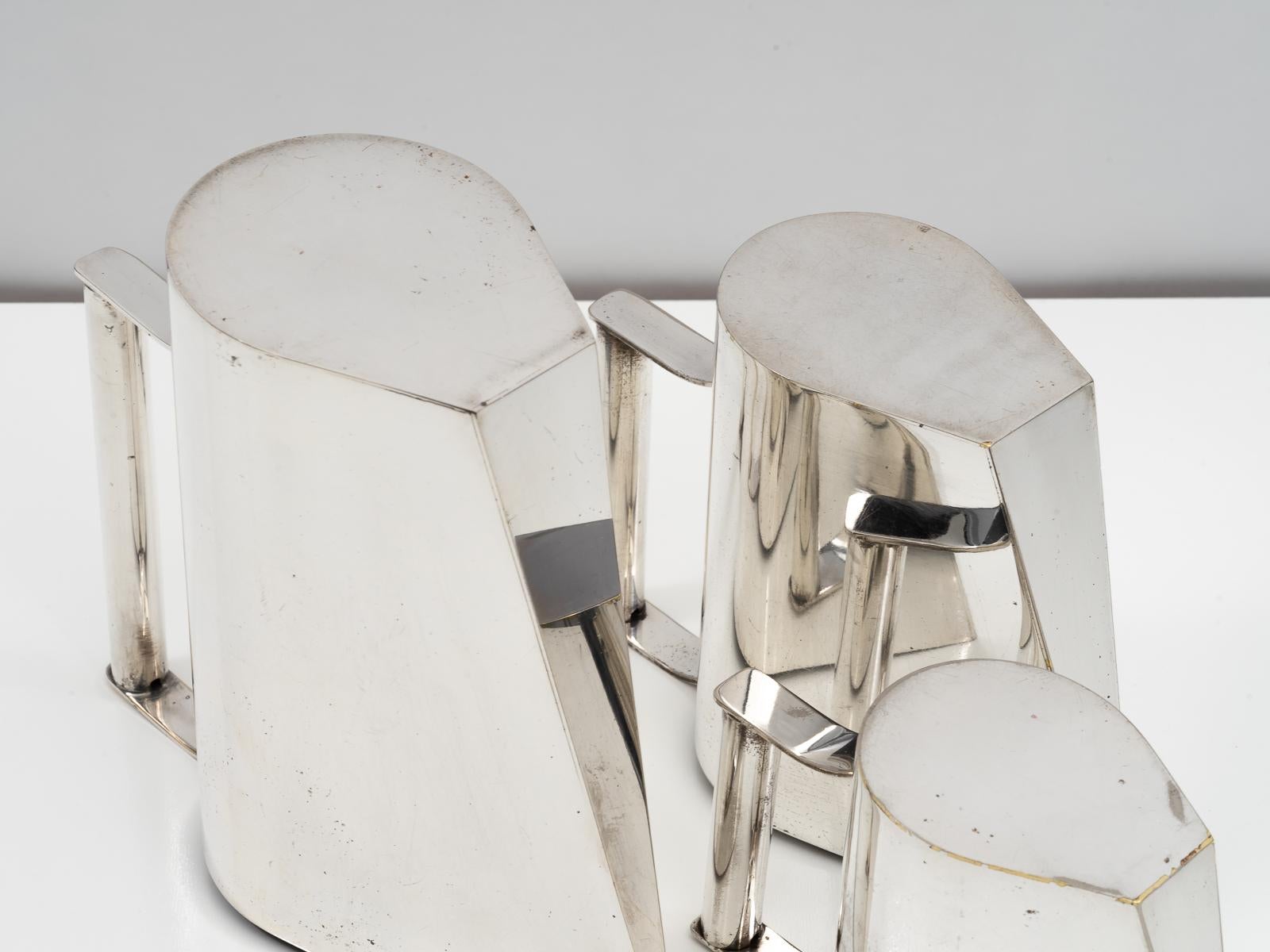 Set of 3 Silver Plated Modernist Pitchers Attributed to Cini Boeri, circa 1975 For Sale 3