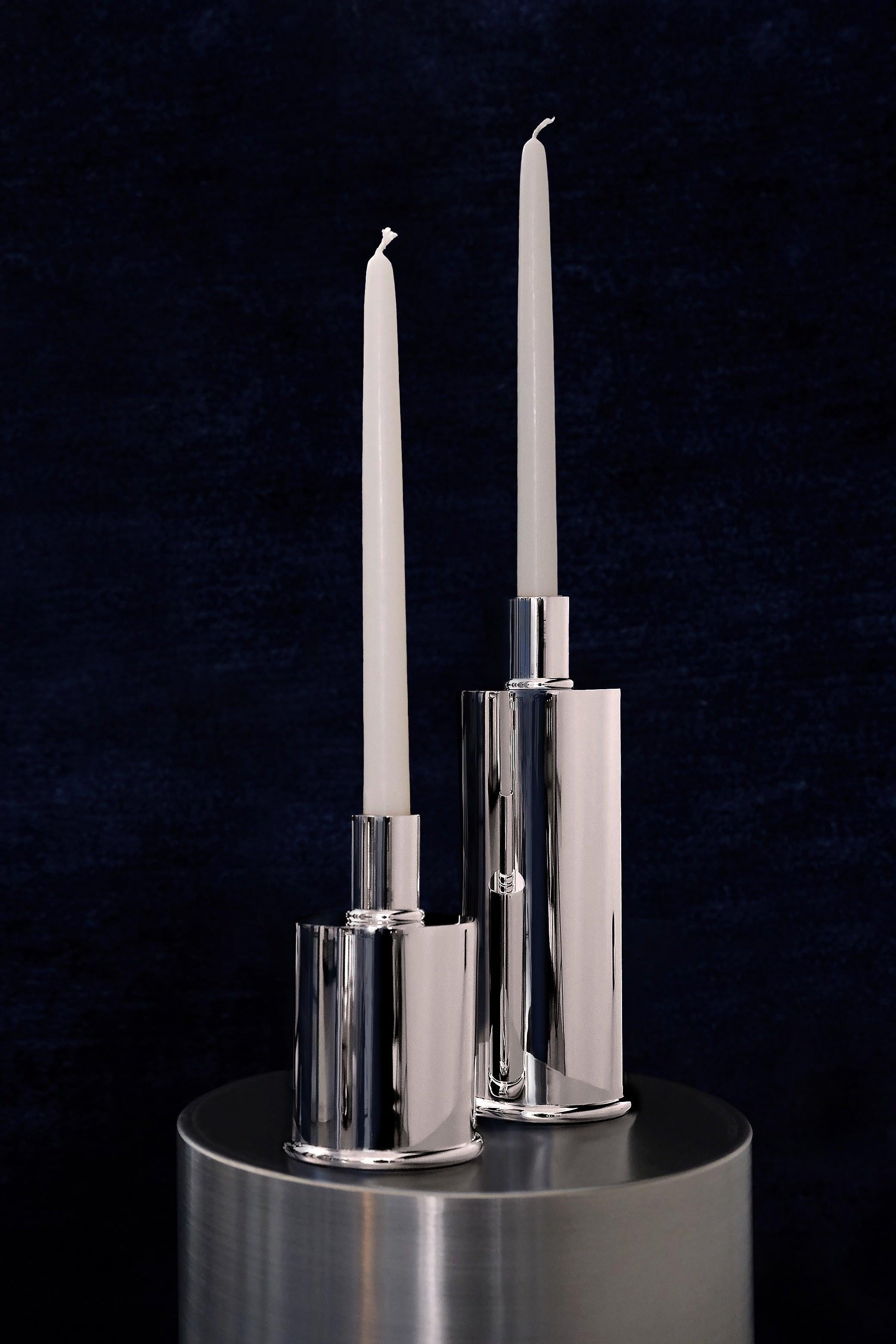 Italiano Set di 3 portacandele italiani placcati in argento, design artigianale, in stock in vendita