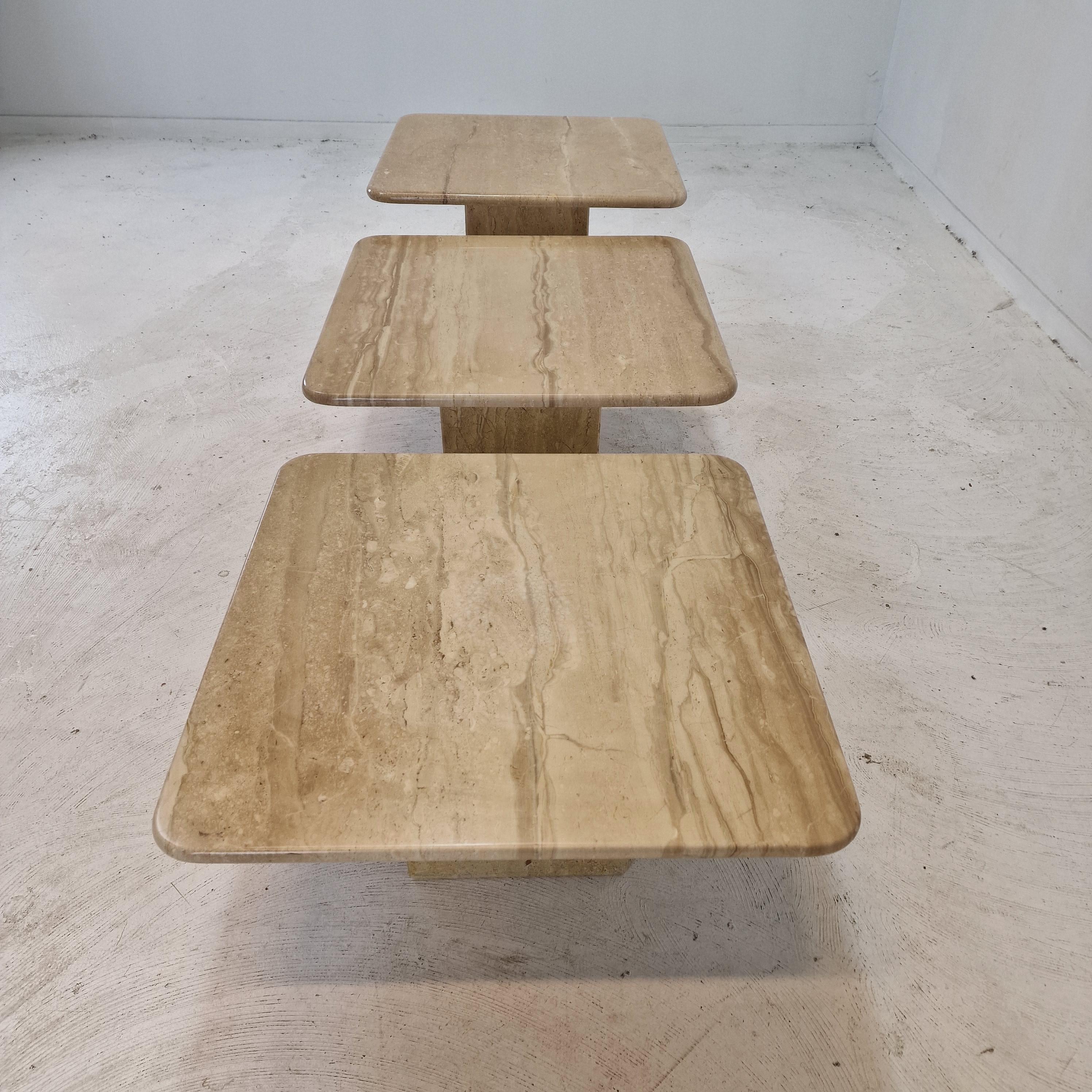 Set of 3 Italian Travertine Coffee or Side Tables, 1980s In Good Condition For Sale In Oud Beijerland, NL