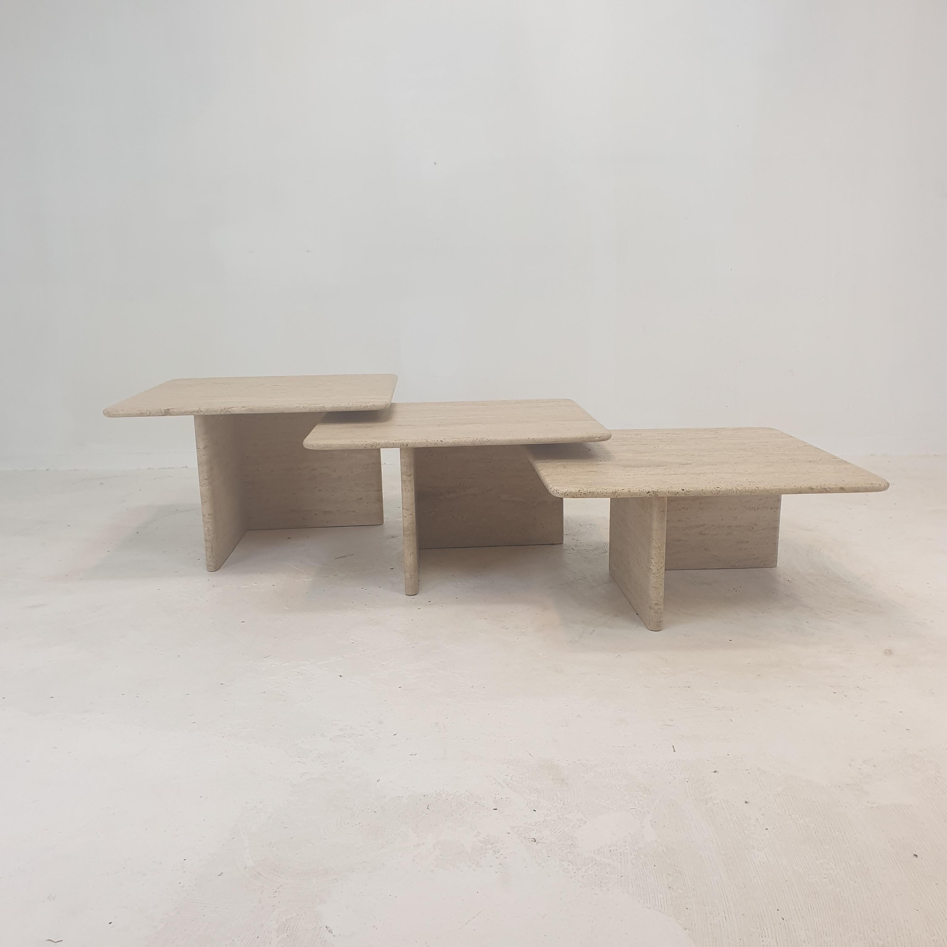 Mid-Century Modern Set of 3 Italian Travertine Nesting or Coffee Tables, 1980s For Sale