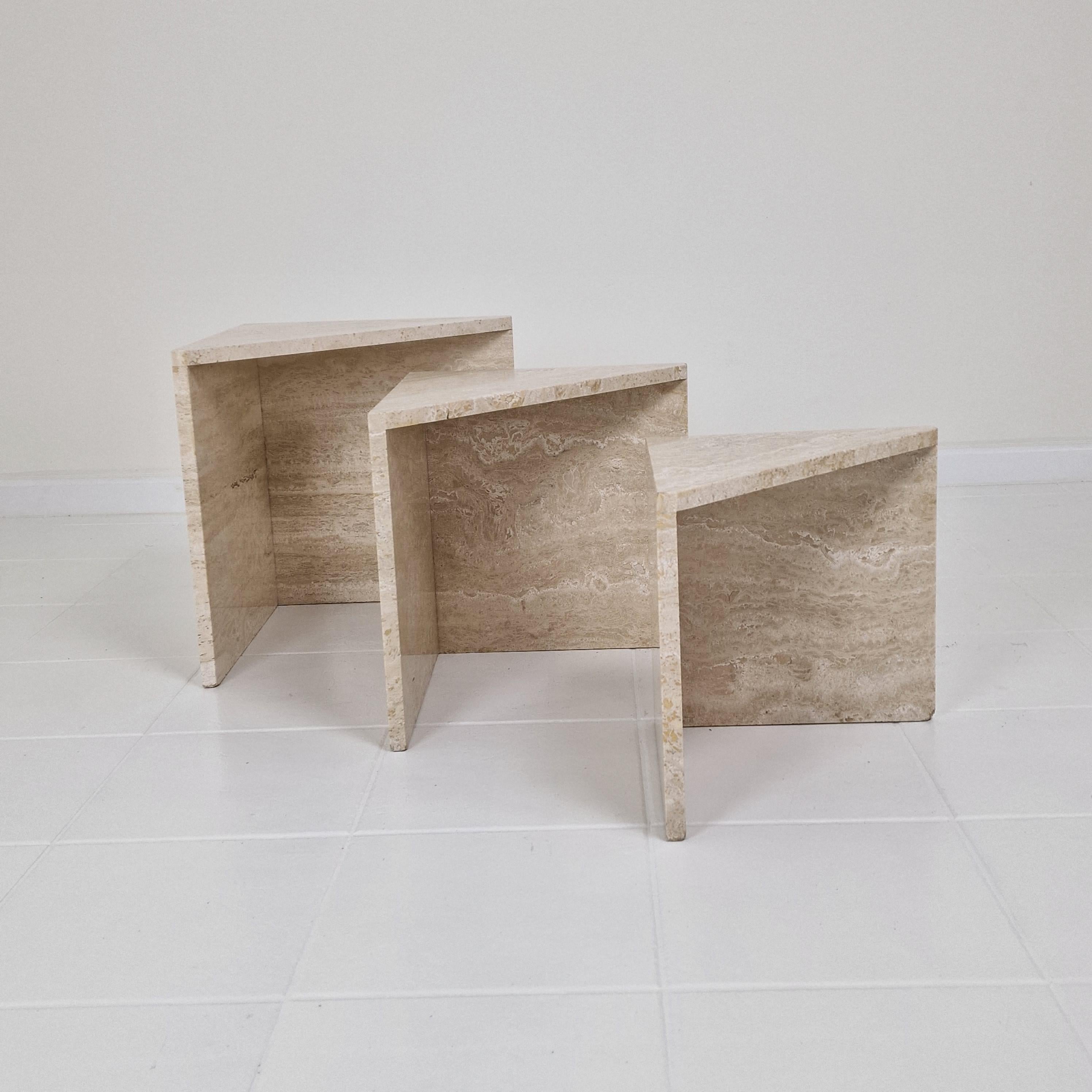 Mid-Century Modern Set of 3 Italian Travertine Nesting or Side Tables, 1980s For Sale