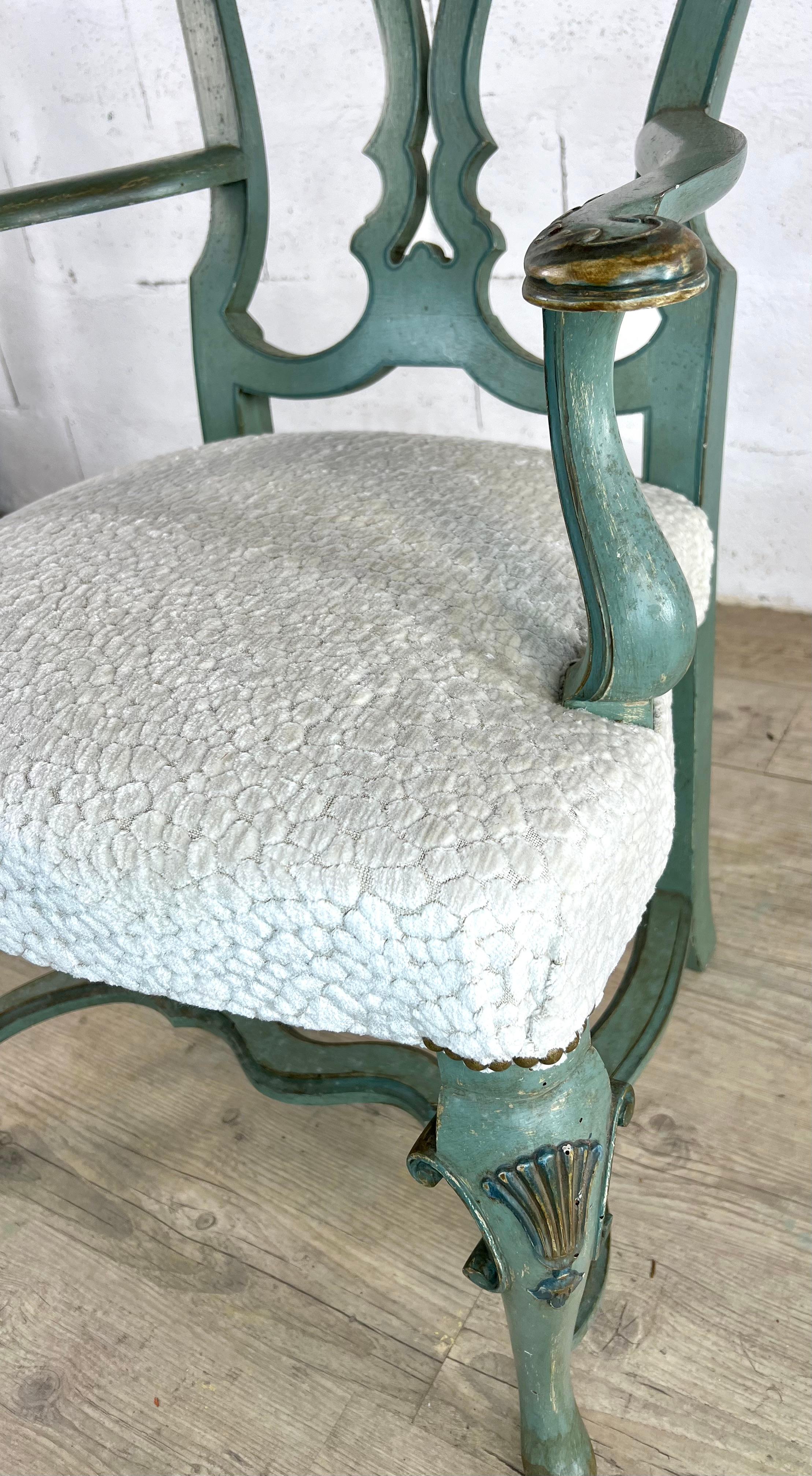 19th Century Set of 3 Italians hall chairs in carved wood and blue patina For Sale