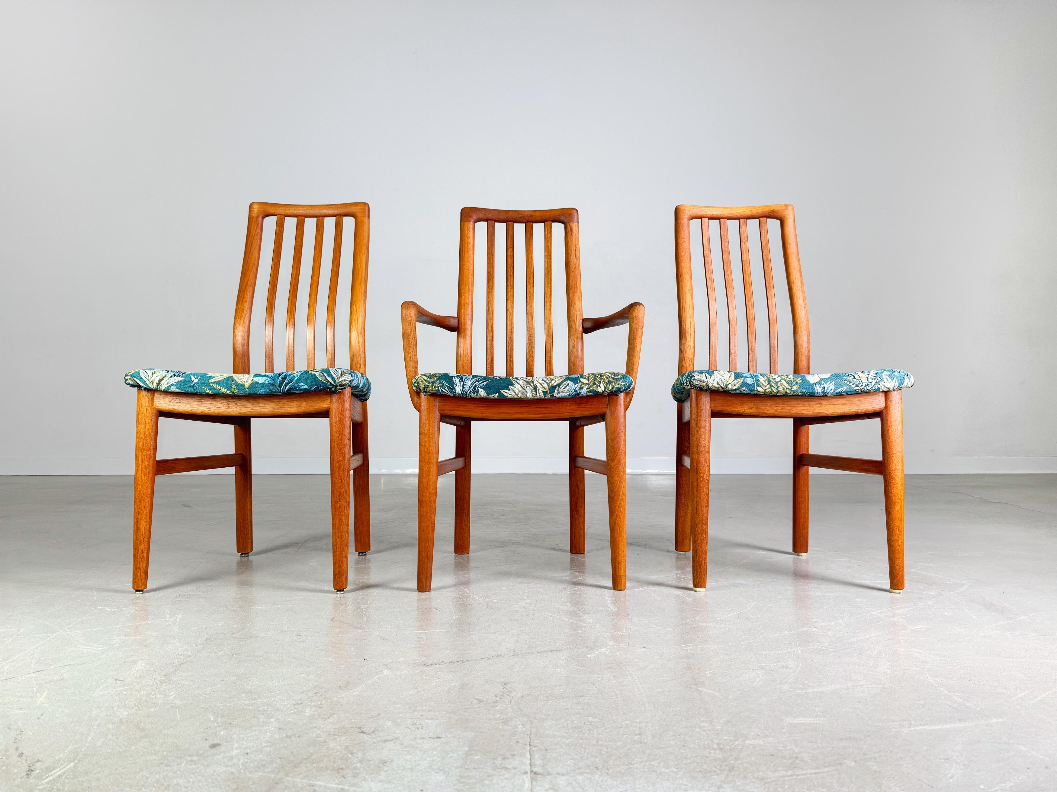 3er Set Kai Kristiansen Midcentury Stühle Schou Andersen Møbelfabrik Teak (Moderne der Mitte des Jahrhunderts) im Angebot