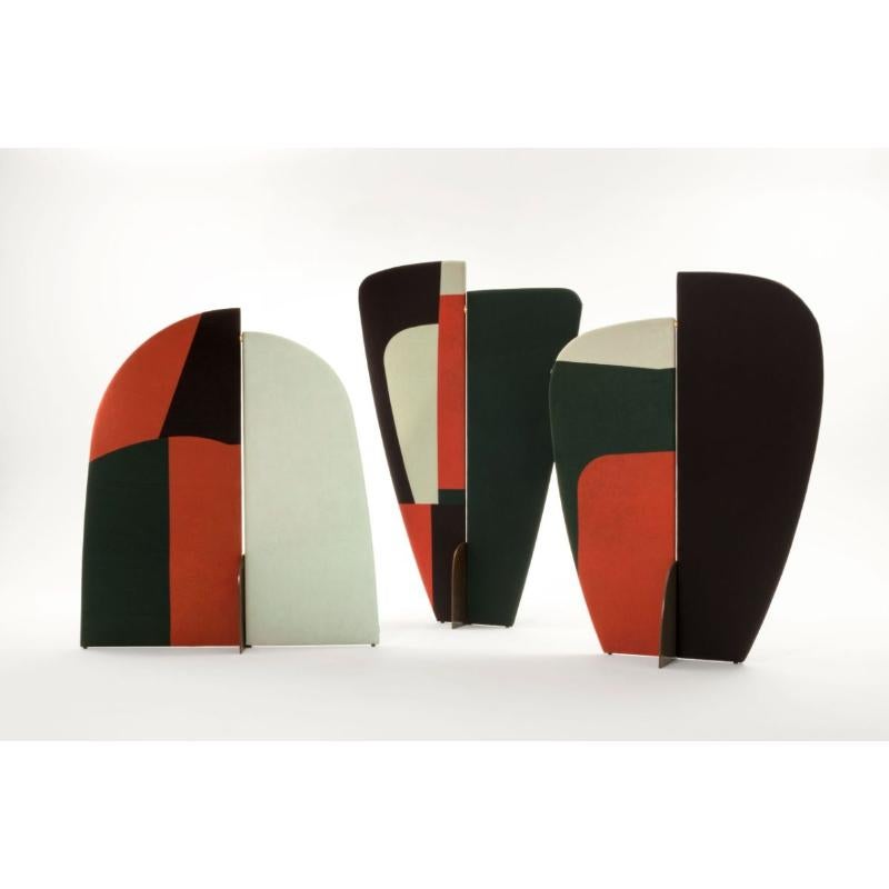Set of 3, Kazimir screens, abstract coating in Jersey by Colé Italia with Julia Douza
Dimensions: H.159 D.116 W.40 cm
Materials: Partition screen with jersey fabric coating with fantasy prints and a steel shaped rusted support;
the structure is