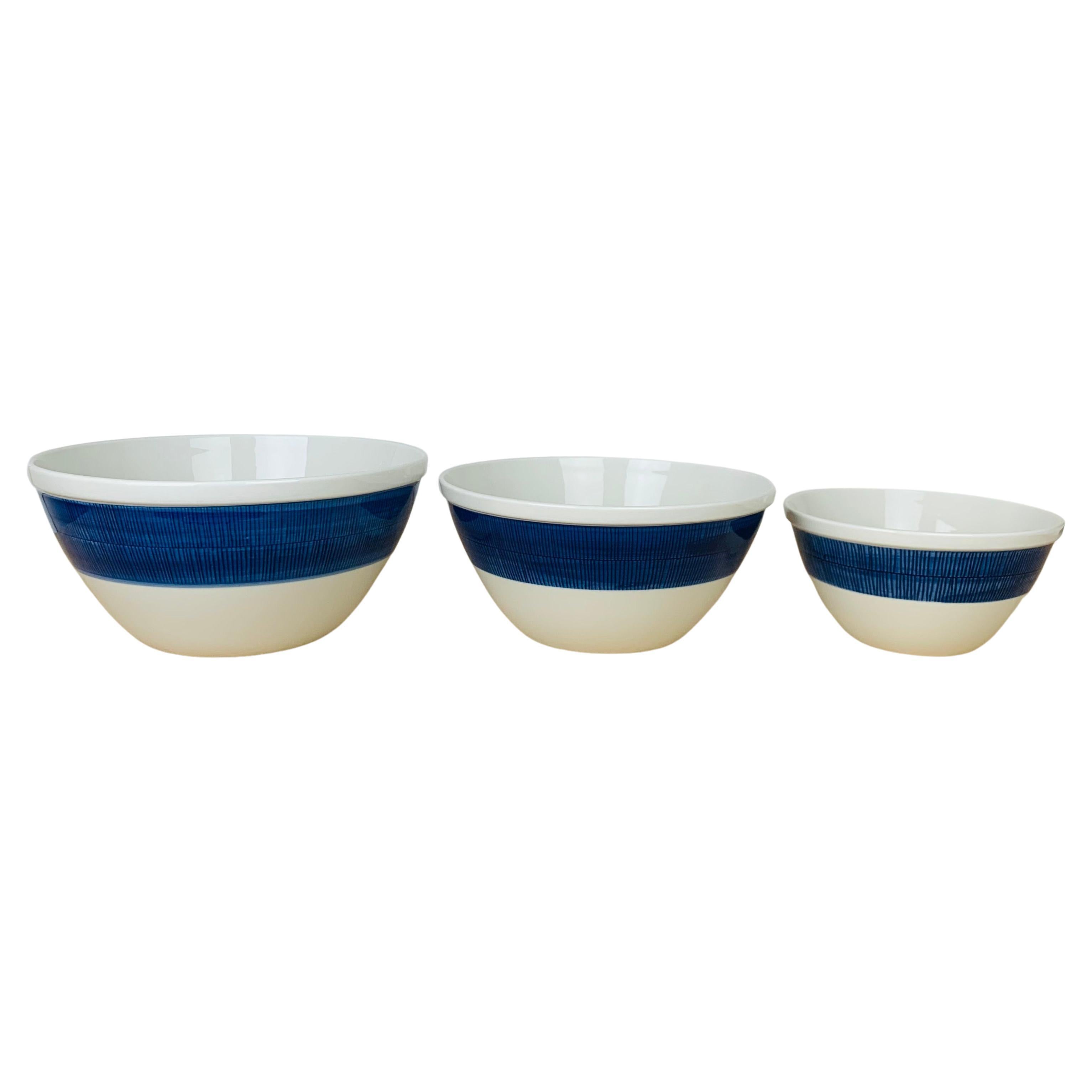 Set of 3 Koka serving bowls by Hertha Bengtson for Rörstrand Sweden  For Sale