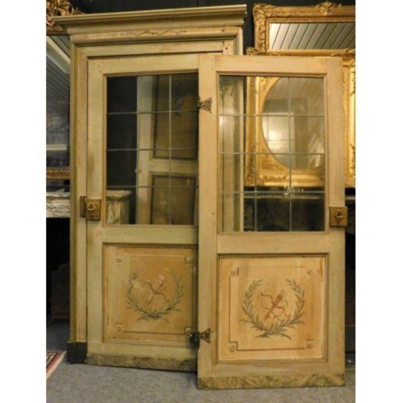 Juego de 3 puertas interiores de cristal lacadas y pintadas, una con espejos, Italia siglo XVIII y antes en venta