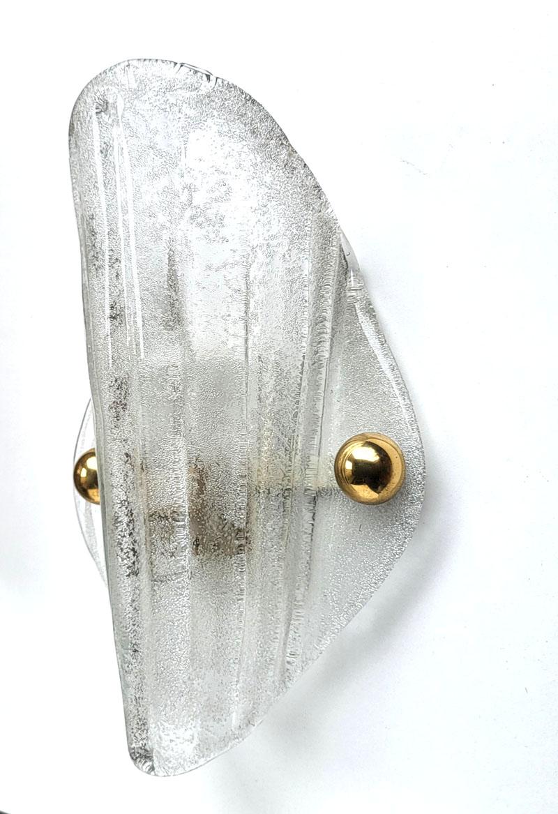 Juego de 3 apliques grandes de cristal de hielo orgánico con textura vintage austriaco Apliques de pared Austríaco en venta