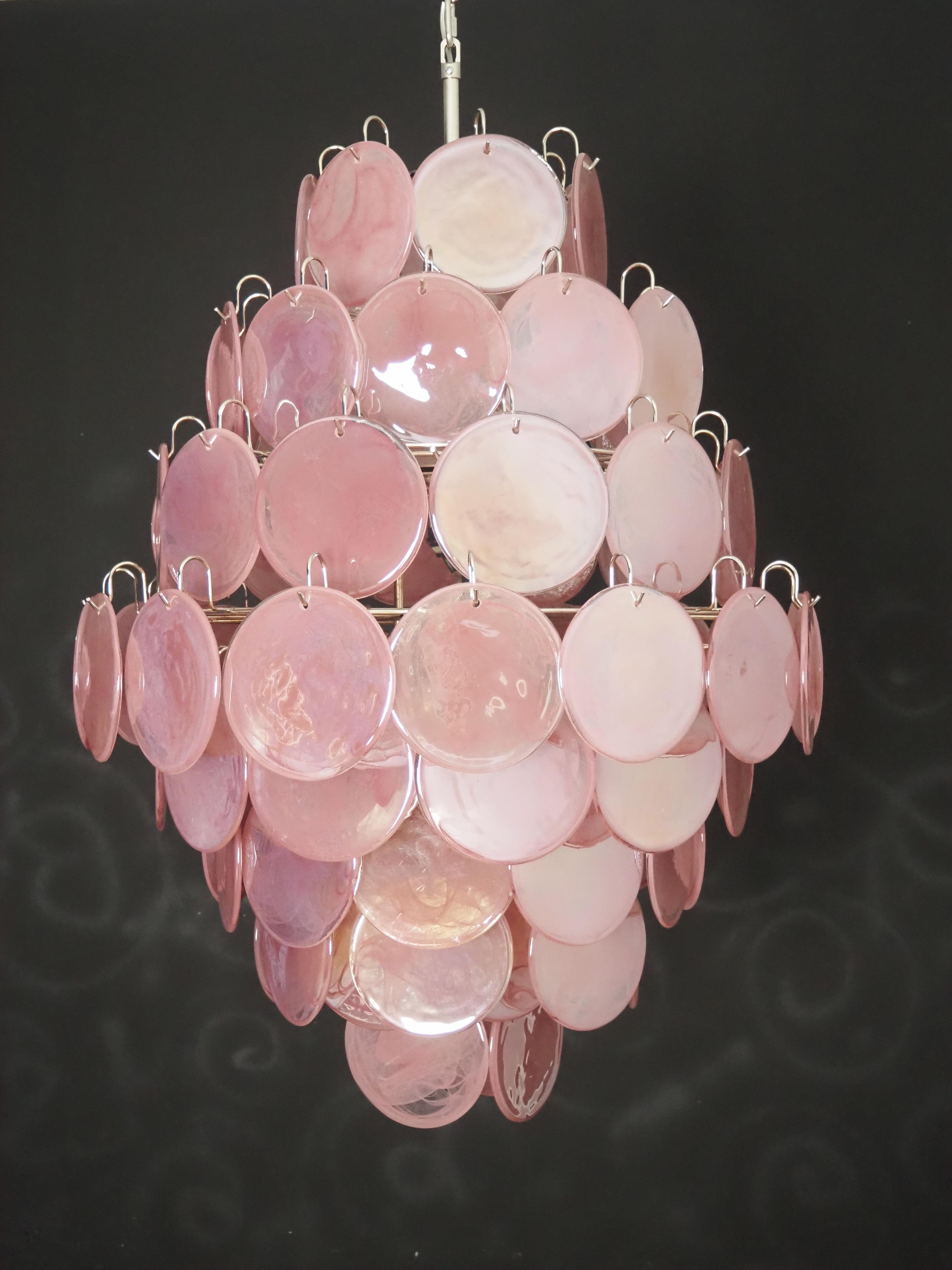 Mid-Century moderno Set di 3 grandi lampadari a disco di Murano in stile Vistosi, anni Novanta. in vendita