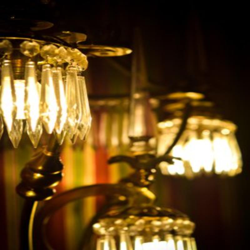 Ensemble de 3 grands lustres à glands en bronze et cristal de Baccarat, années 1930 en vente 7