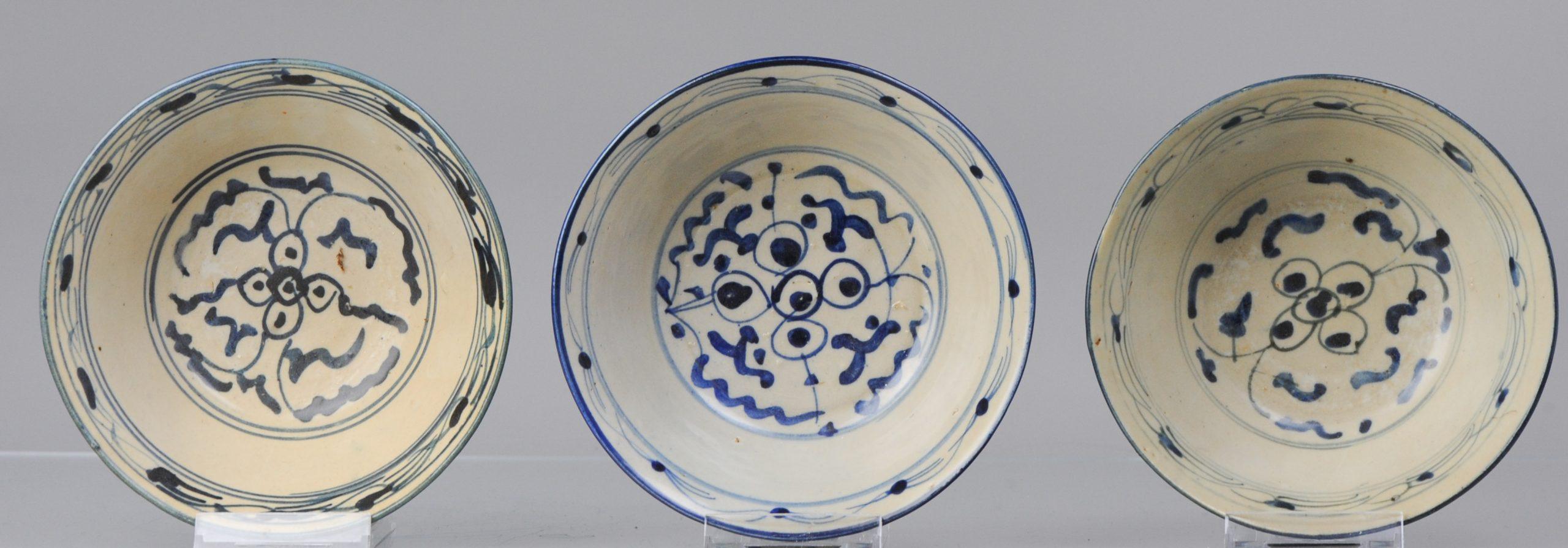 Cinese Set di 3 grandi ciotole da cucina cinesi in porcellana Ching Qing, XIX secolo in vendita