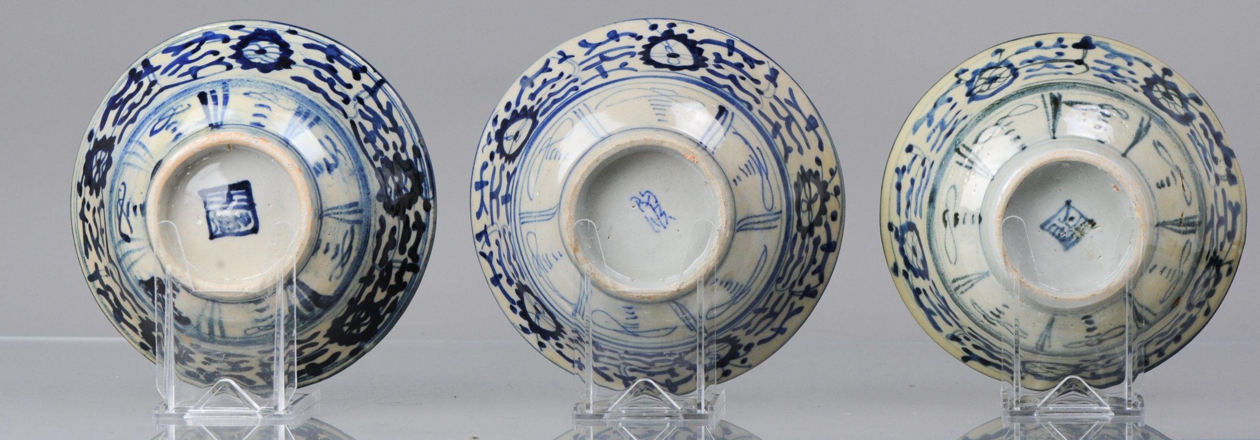 19th Century Set of 3 Large Chinese Porcelain Kitchen Qing Bowls South East Asia, 19th Cen For Sale