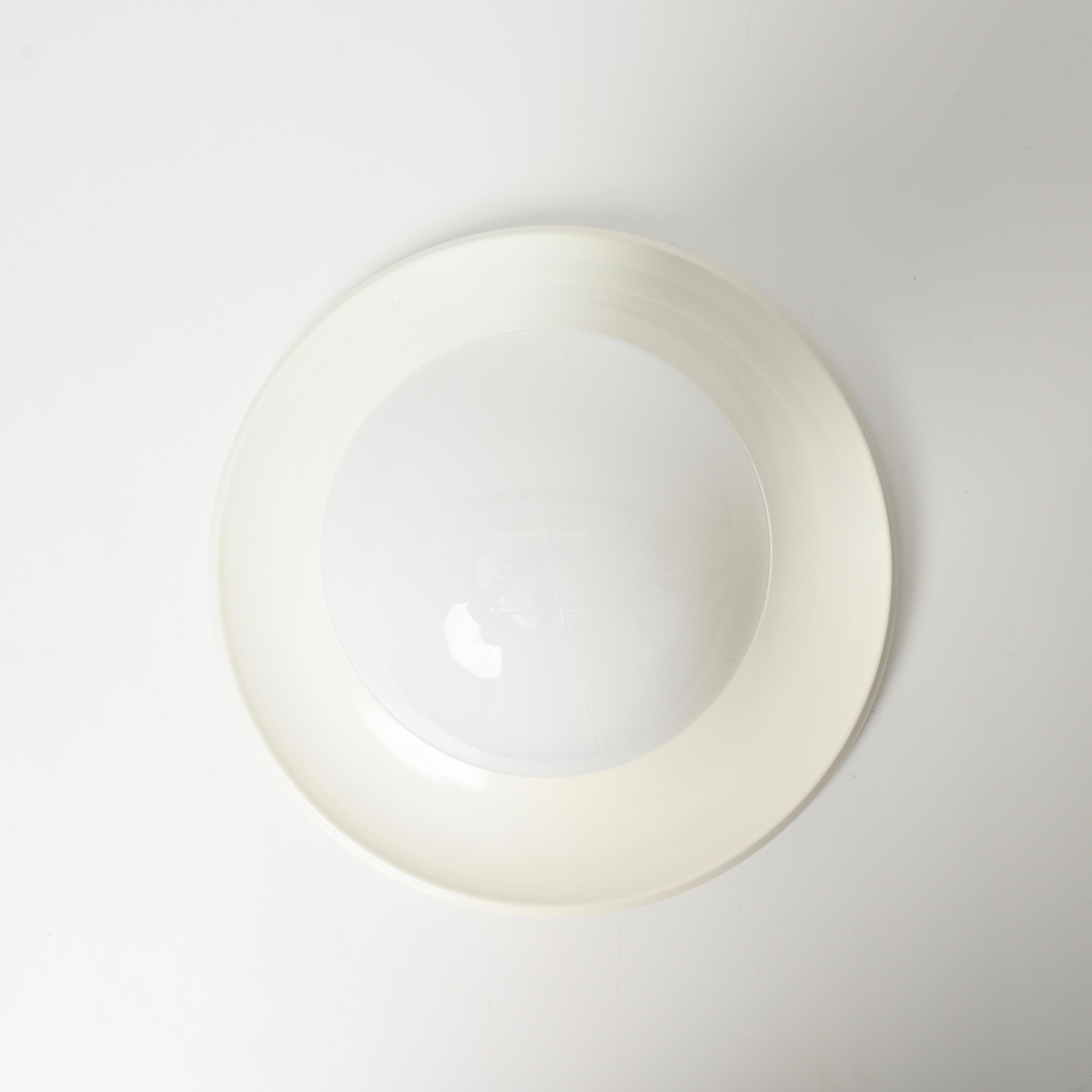 Set von 3 großen weißen Lichtkugeln, Wand- oder Deckenleuchten von Flos, Italien 1960 (Metall) im Angebot