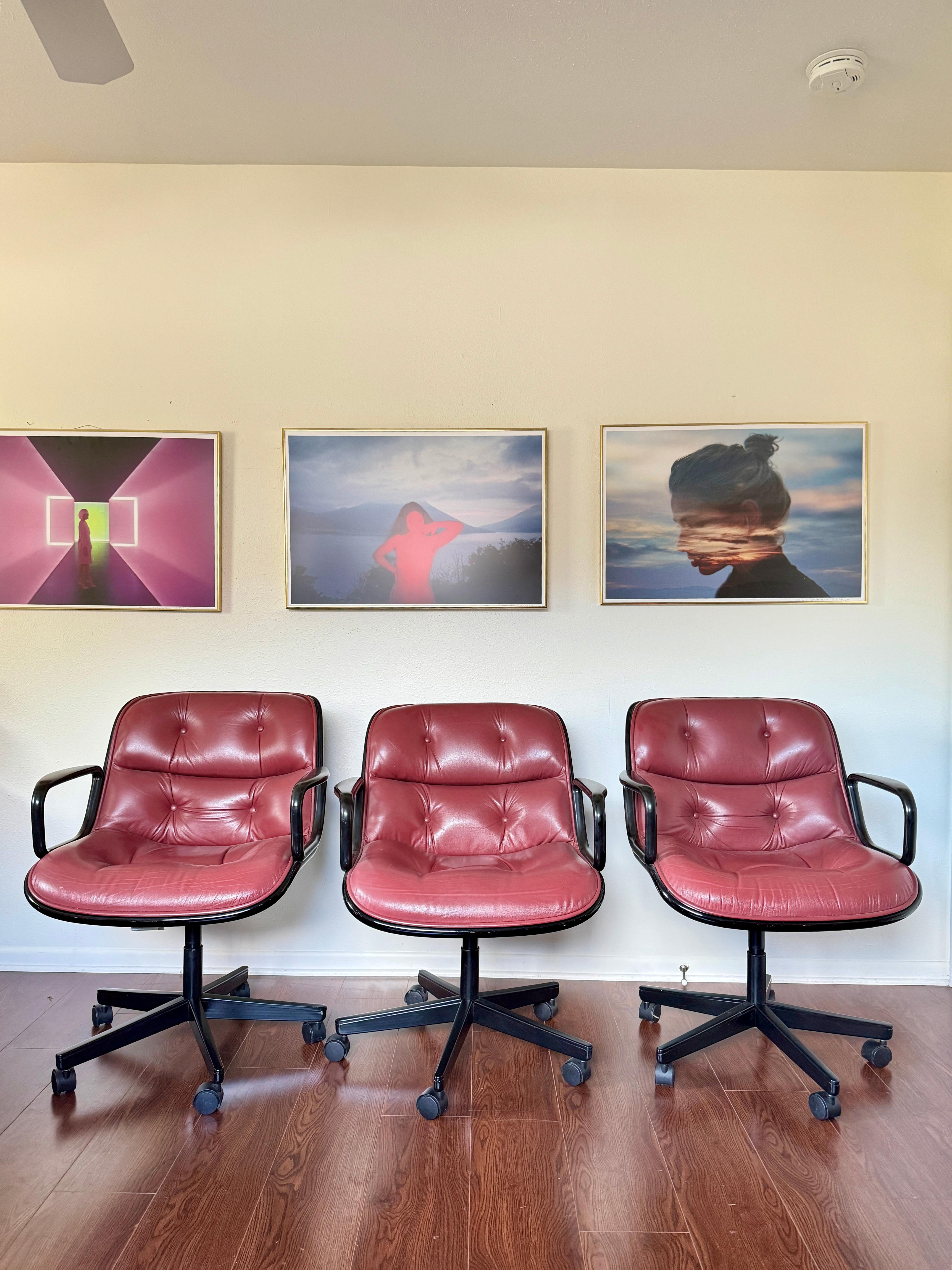 Ensemble de 3 fauteuils de direction en cuir conçus par Charles Pollock pour Knoll en vente 7