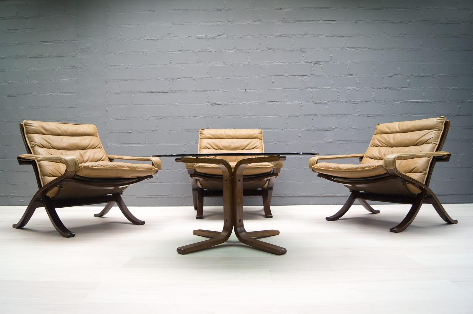 Set of 3 Leather Flex Safari Chairs and 1x Coffee Table by Ingmar Relling 5