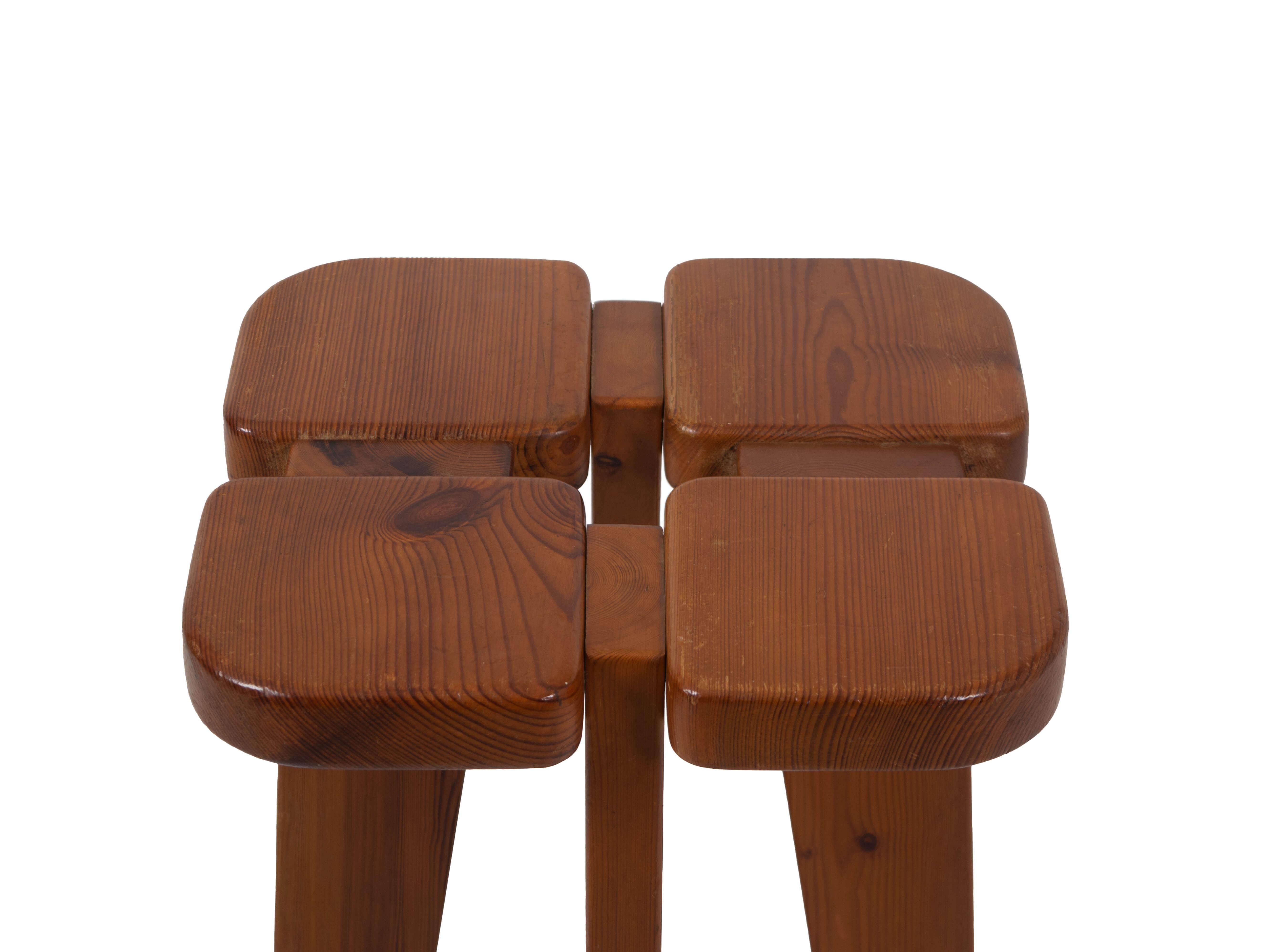 Set of 3 Lisa Johansson-Pape Pine Stools 'Apila' for Stockmann-Orne, 1960s In Fair Condition In Hellouw, NL