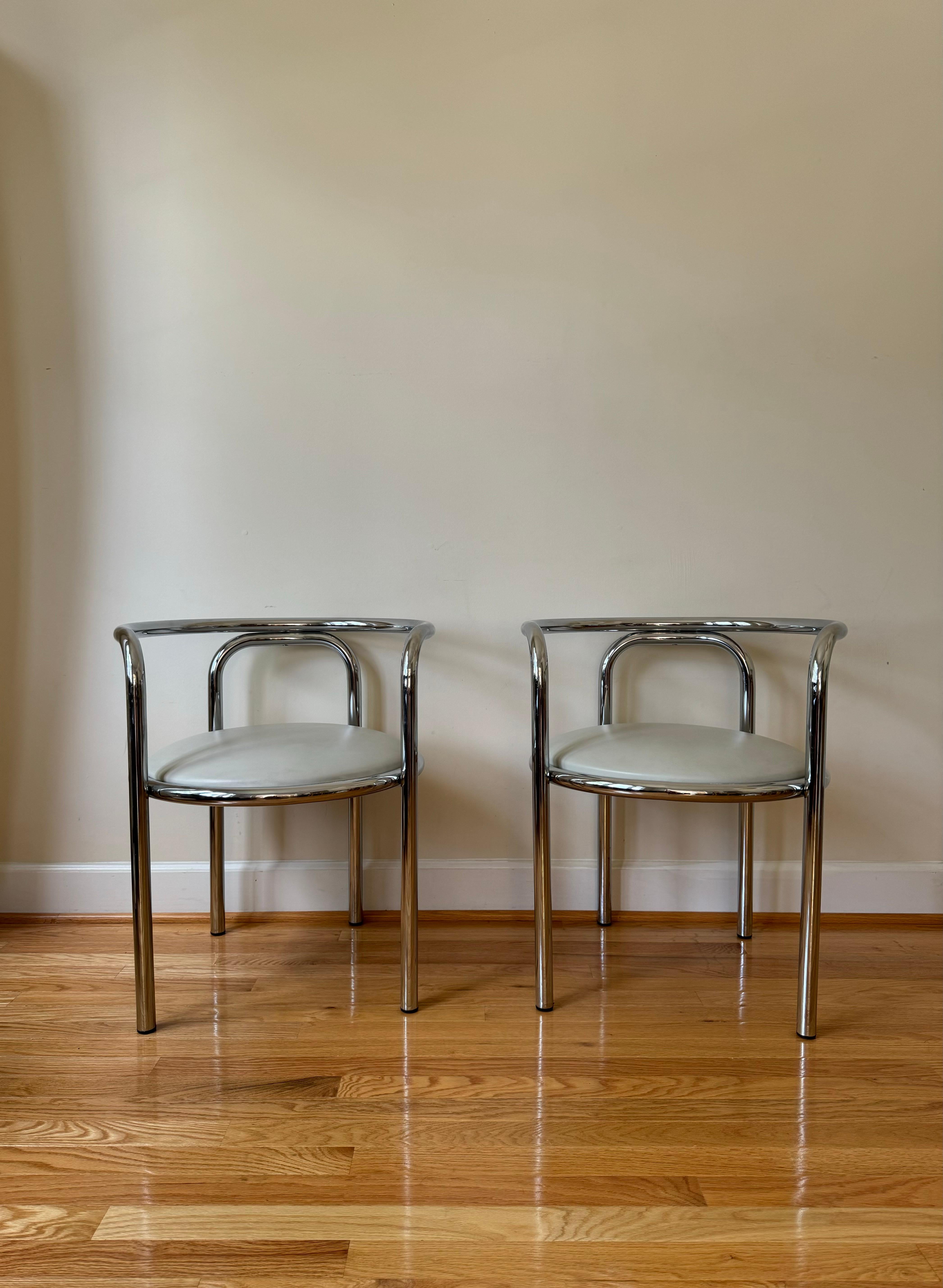 Locus Solus chair
Designer: Gee Aulenti
Year: 1964

Gae Aulenti was an Italian architect and designer who gained international acclaim for her versatile and innovative work. She is particularly renowned for her architectural projects, which include