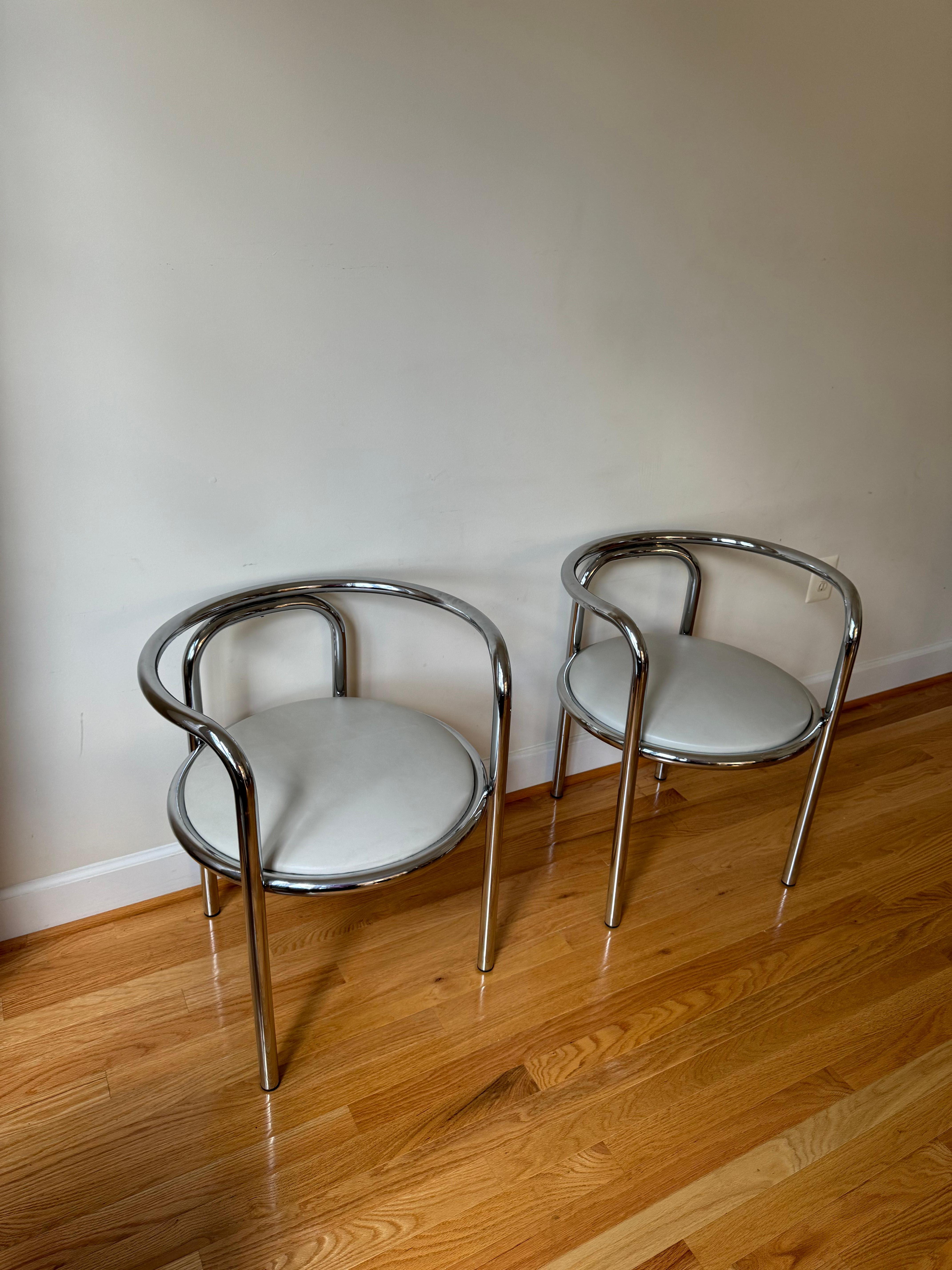 Mid-20th Century Set of 3 Locus Solus chairs by Gae Aulenti