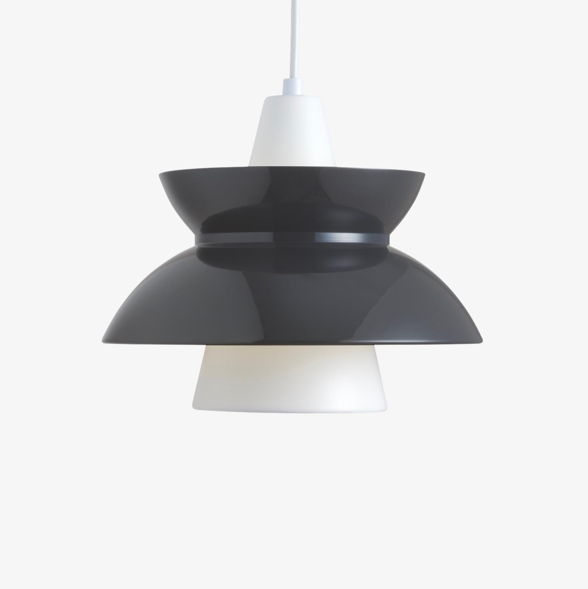 Set di 3 ciondoli Louis Poulsen 'Doo-Wop' o 'Navy' in rame in vendita 1