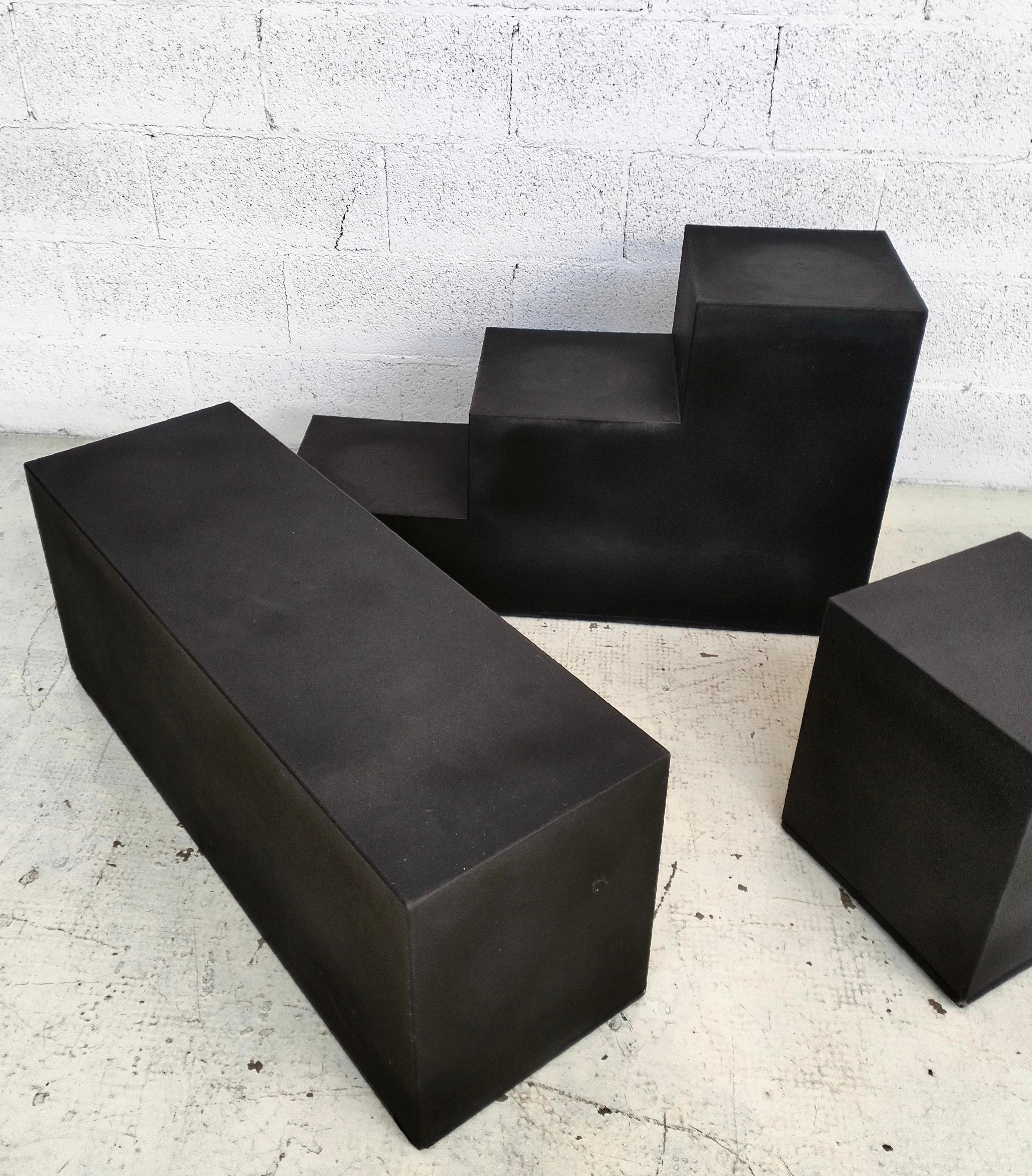 Set of 3 low tables/pouf “Gli Scacchi” by Mario Bellini per B&B Italia 70’s For Sale 1