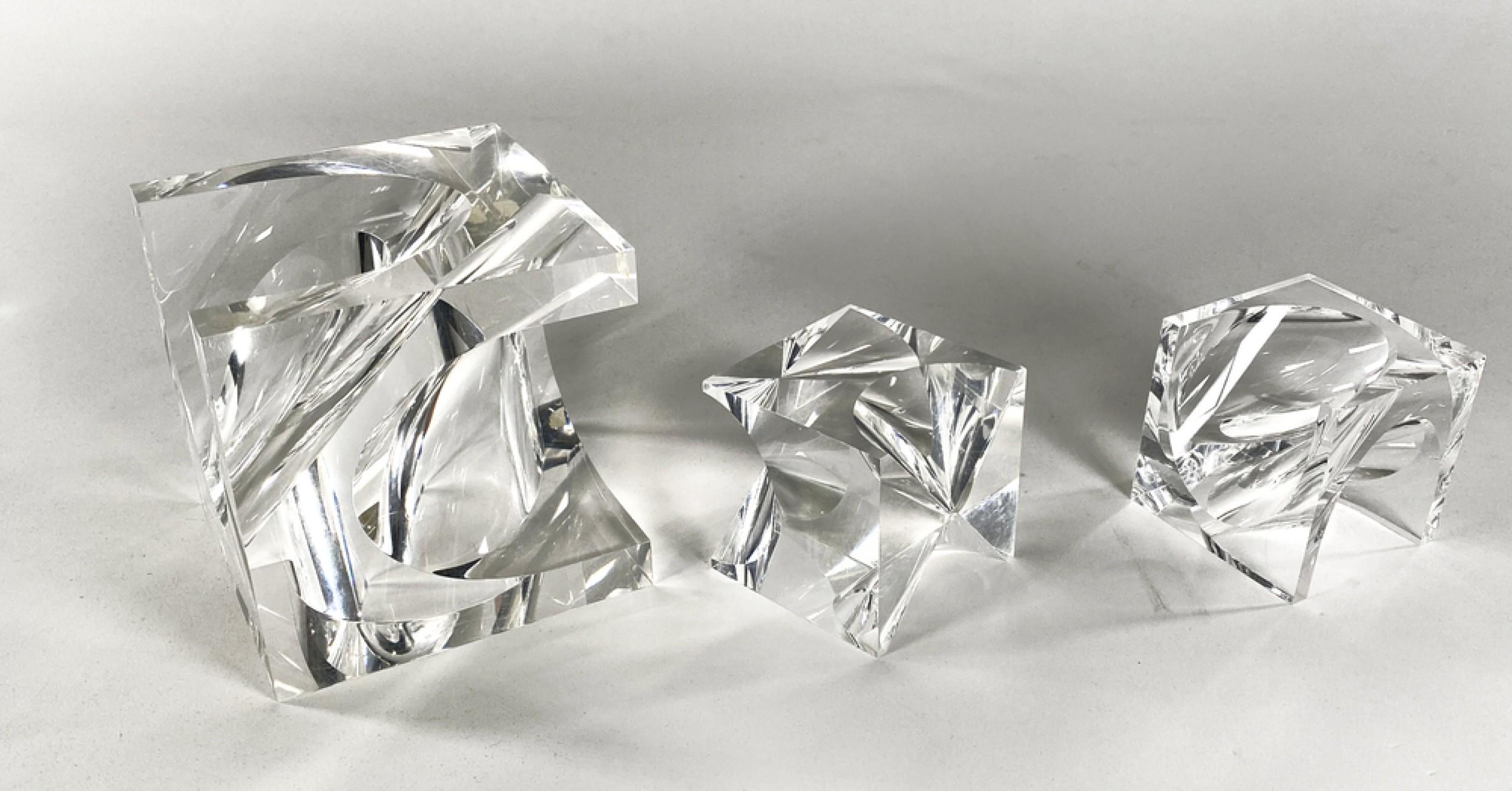 Mid-Century Modern Set of 3 Lucite Table Sculptures For Sale