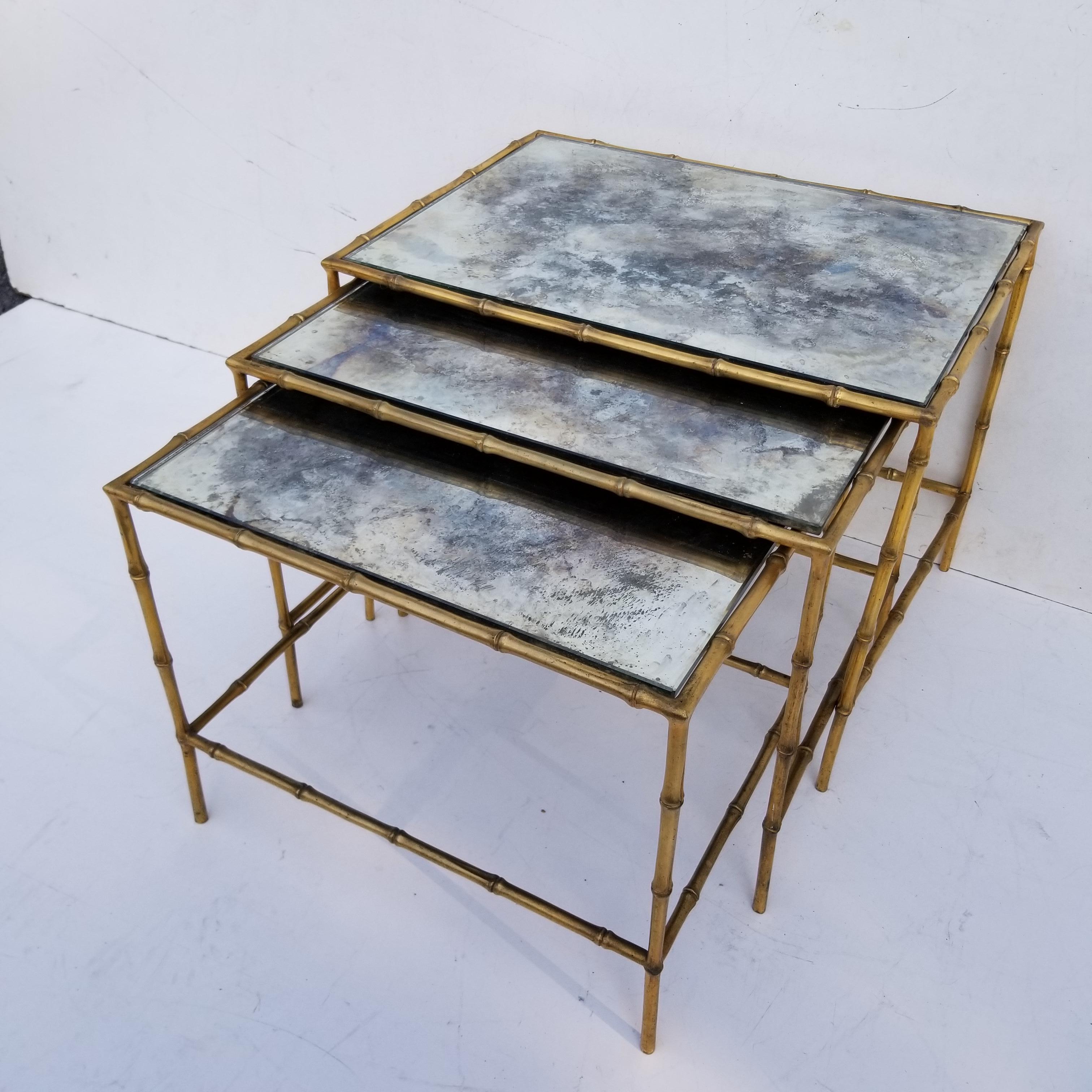 Mid-20th Century Set of 3 Maison Baguès Nesting Table For Sale