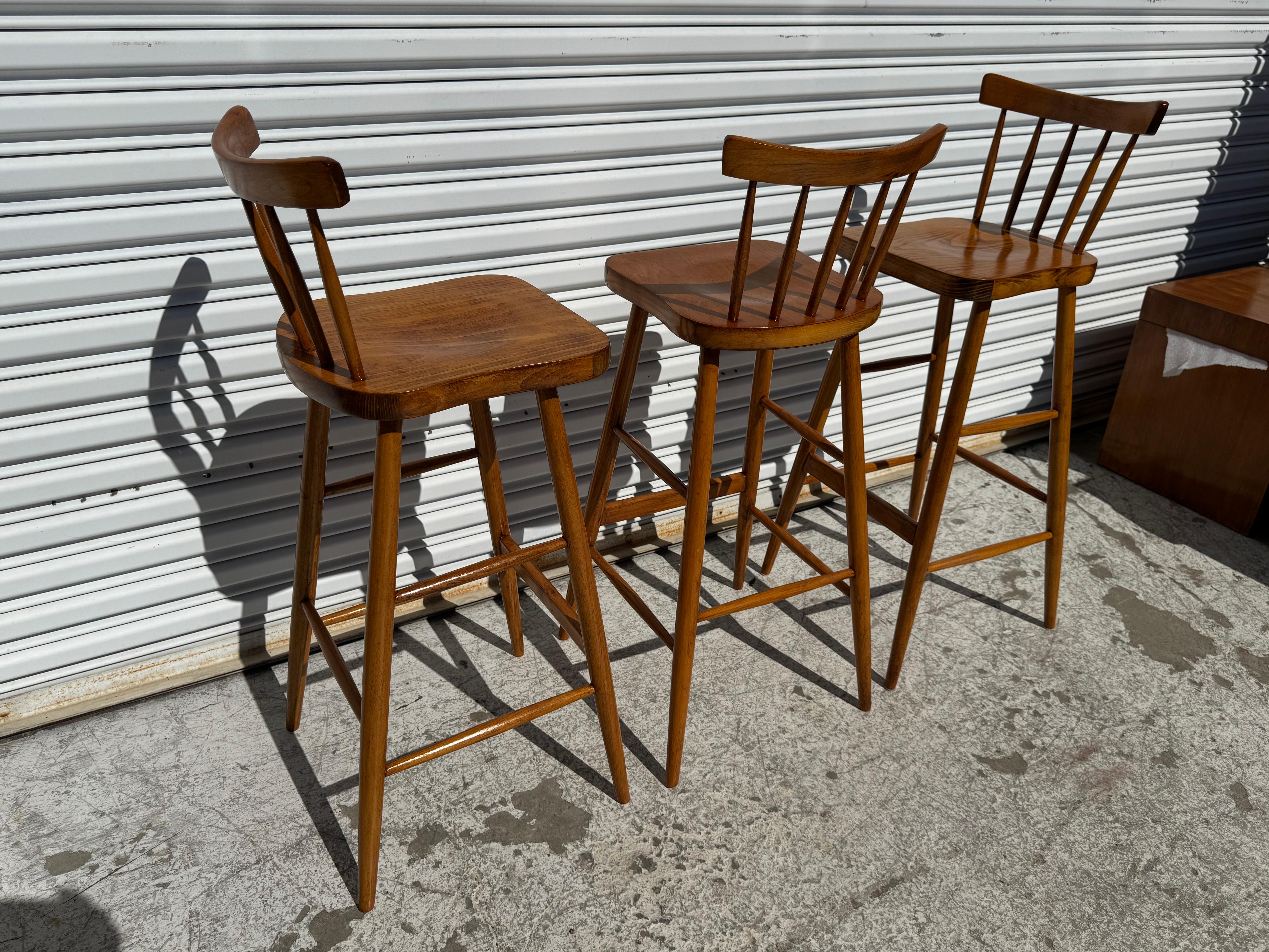 Set of 3 Maple Spindle Back Barstools In Good Condition For Sale In Pasadena, TX