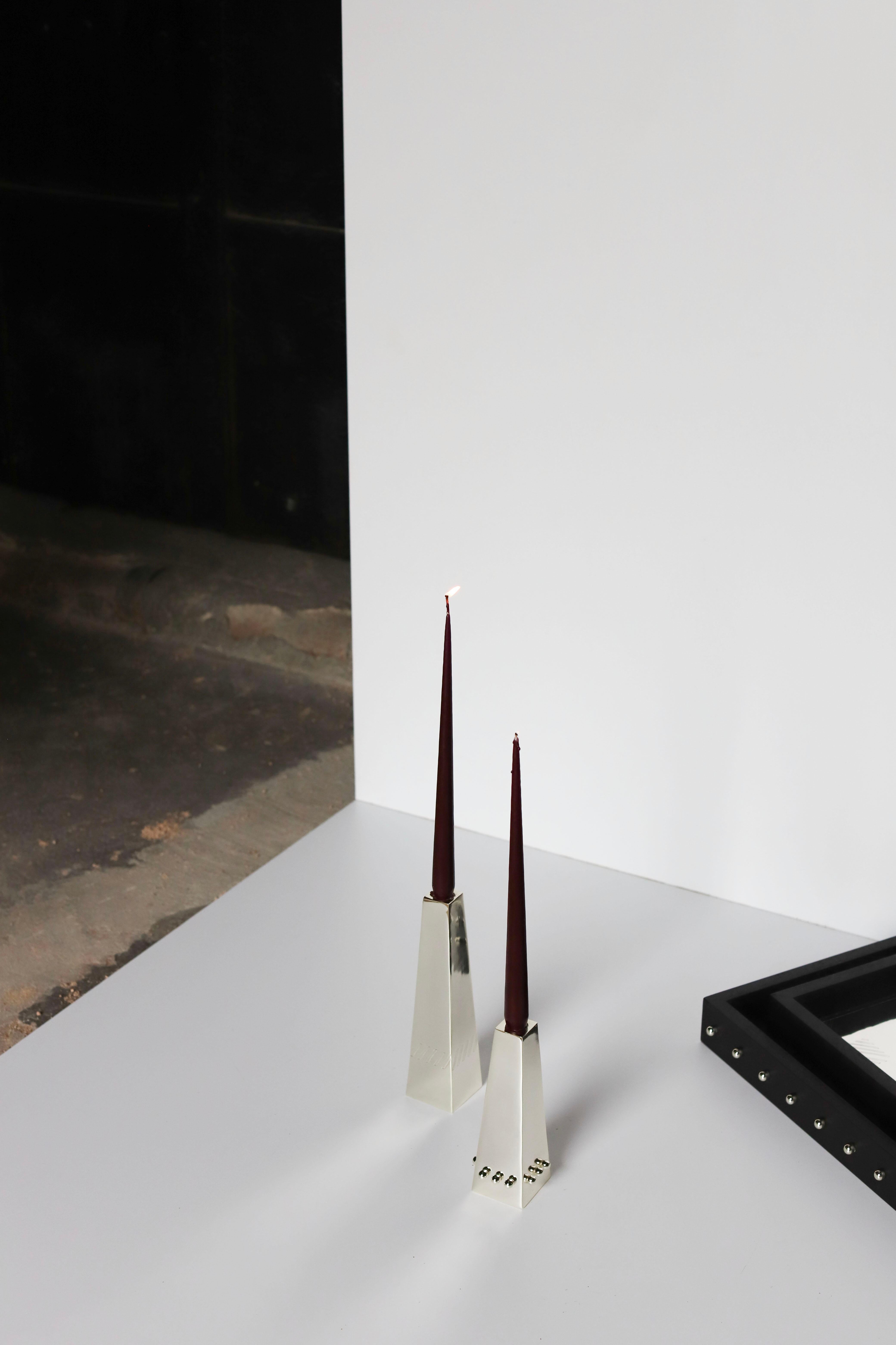 XXI secolo e contemporaneo Set Of 3 Marri Candleholders in Silver-Plated Brass by Marau in vendita