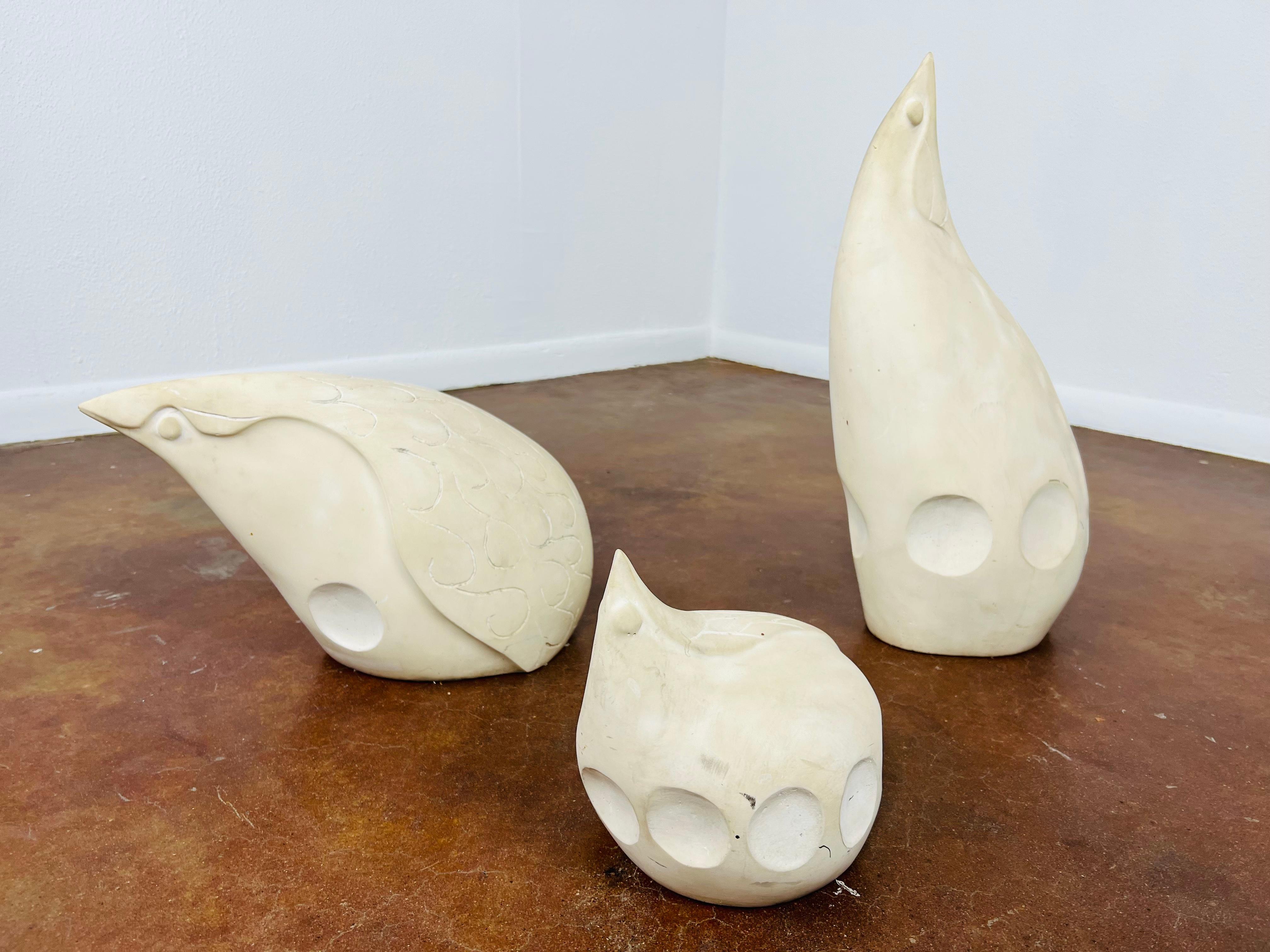 Set von 3 Masatoyo „Kuki“ Kishi-Pinguin-Skulpturen (Organische Moderne) im Angebot