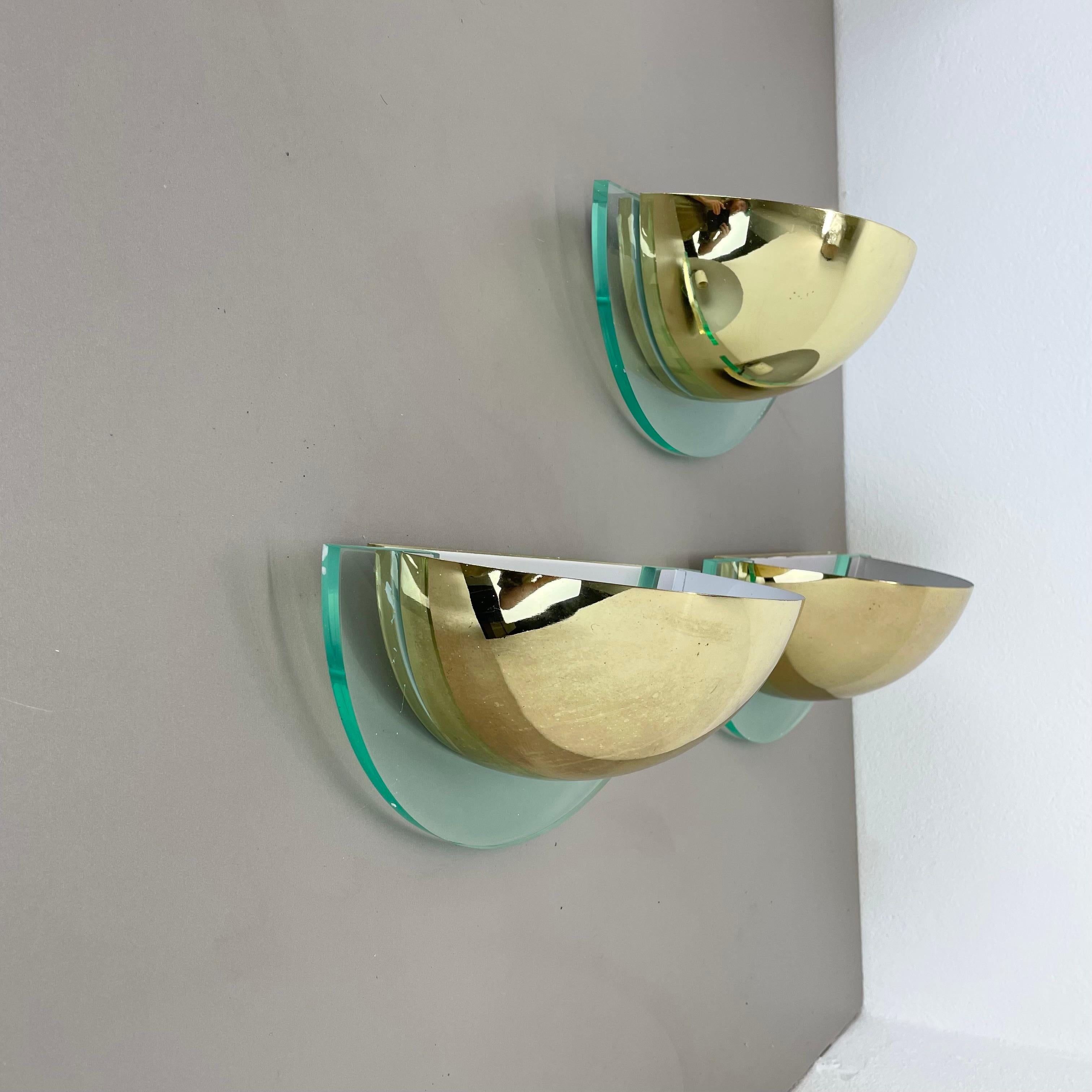 Set di 3 lampade da parete post-moderne in metallo e vetro acrilico di Hustadt Leuchten, anni '80 in vendita 7