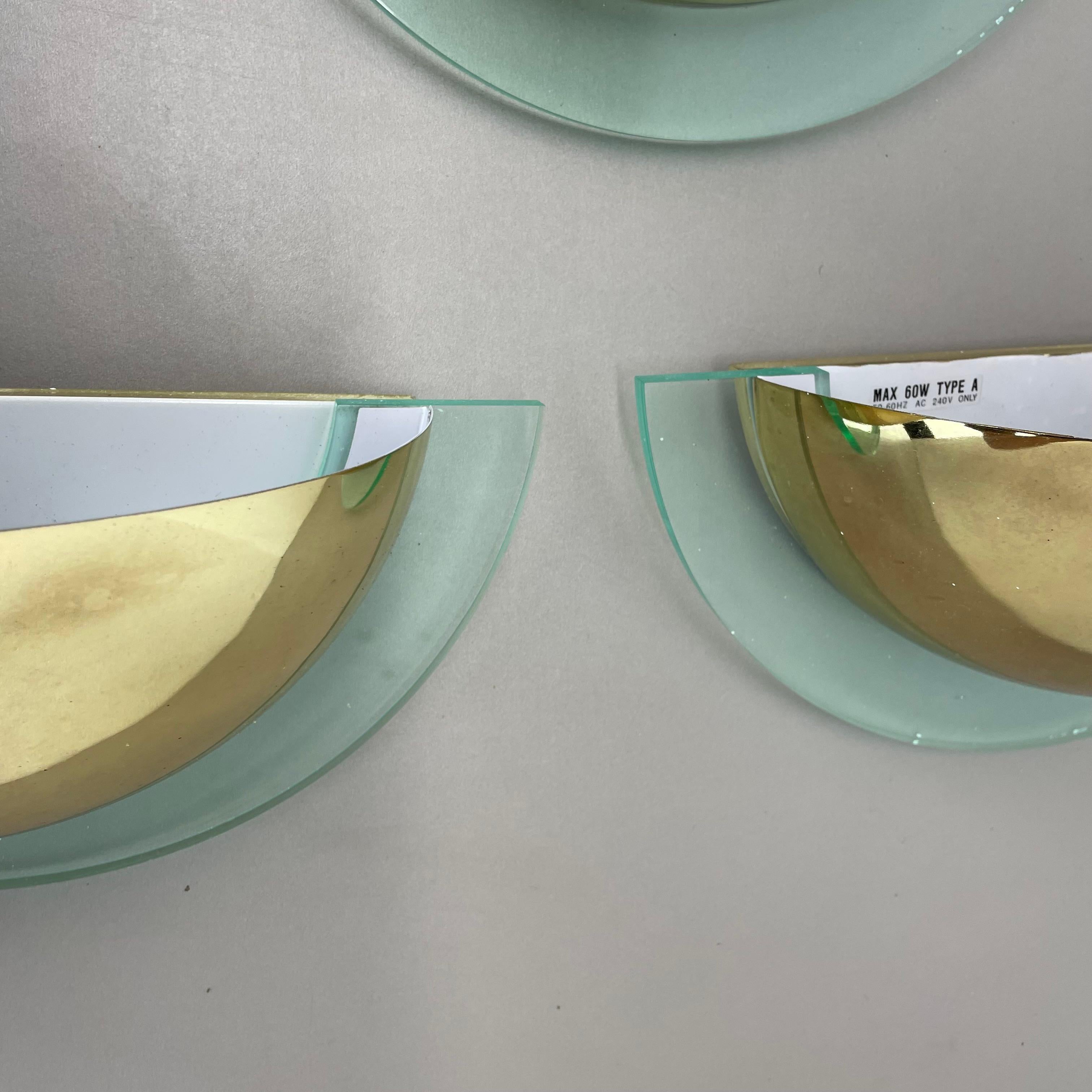 XX secolo Set di 3 lampade da parete post-moderne in metallo e vetro acrilico di Hustadt Leuchten, anni '80 in vendita