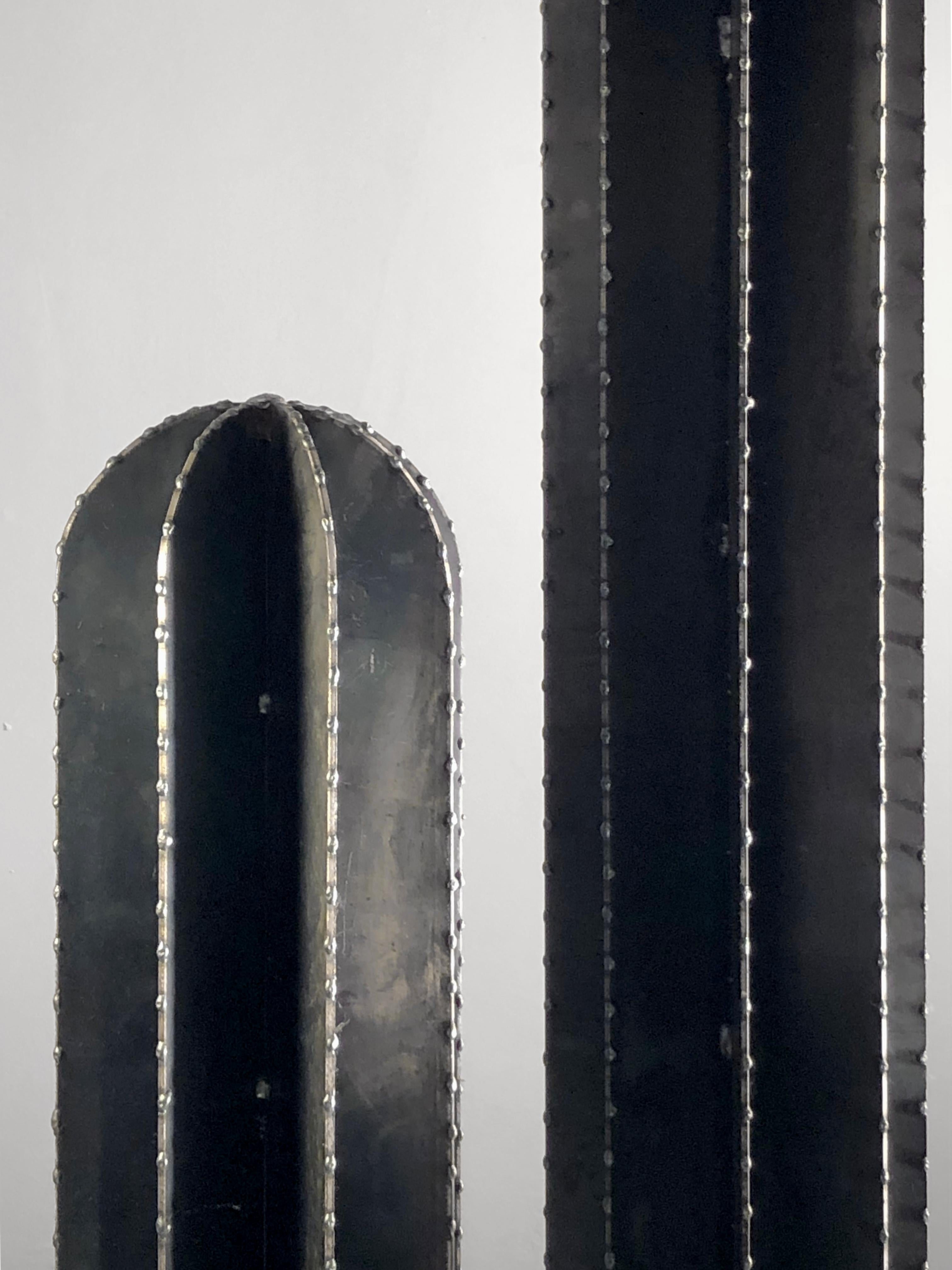 Set of 3 Metal CACTUS Contemporary BRUTALIST SCULPTURES by ESOJ France 2020 In Good Condition For Sale In PARIS, FR
