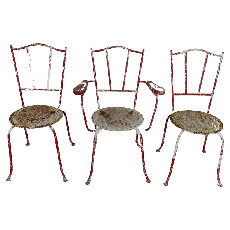 Set of 3 metal garden chairs attributed to Mathieu Mategot For Sale at