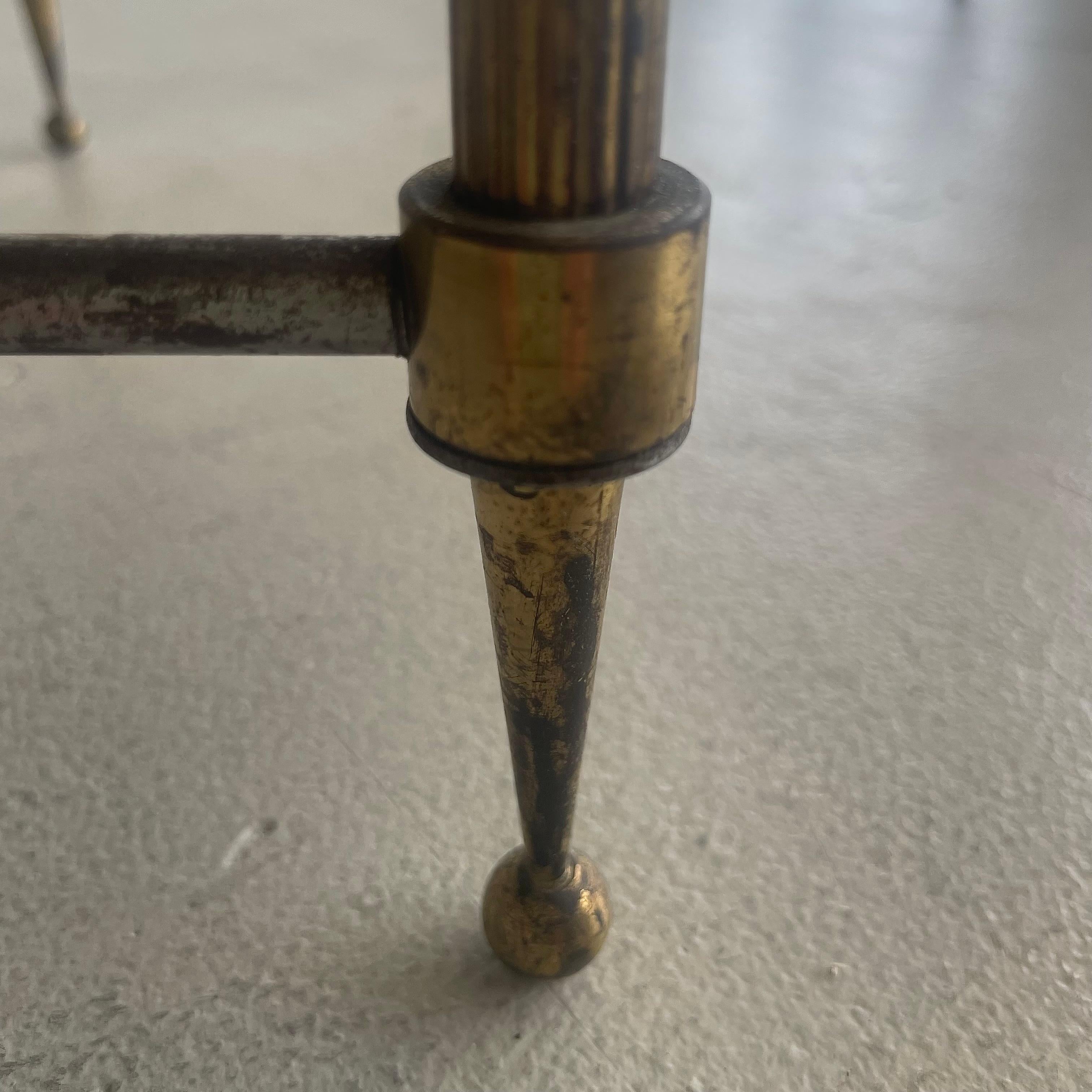 Satz von 3 Metallbeistelltischen, Frankreich 1960er Jahre (Mitte des 20. Jahrhunderts) im Angebot