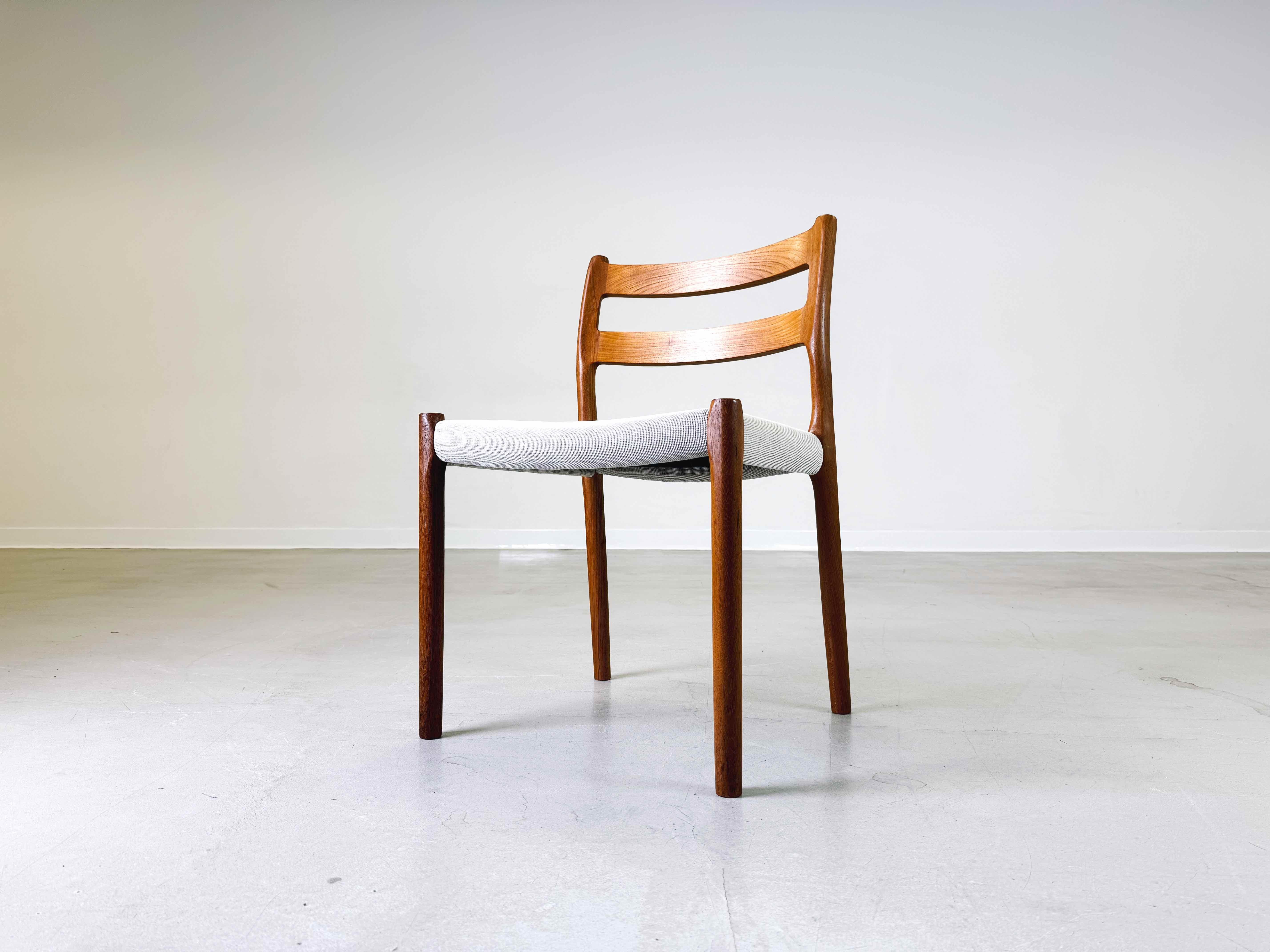 Teak Set di 3 sedie di metà secolo Niels O Moller J.L. Møllers modello 84 in vendita