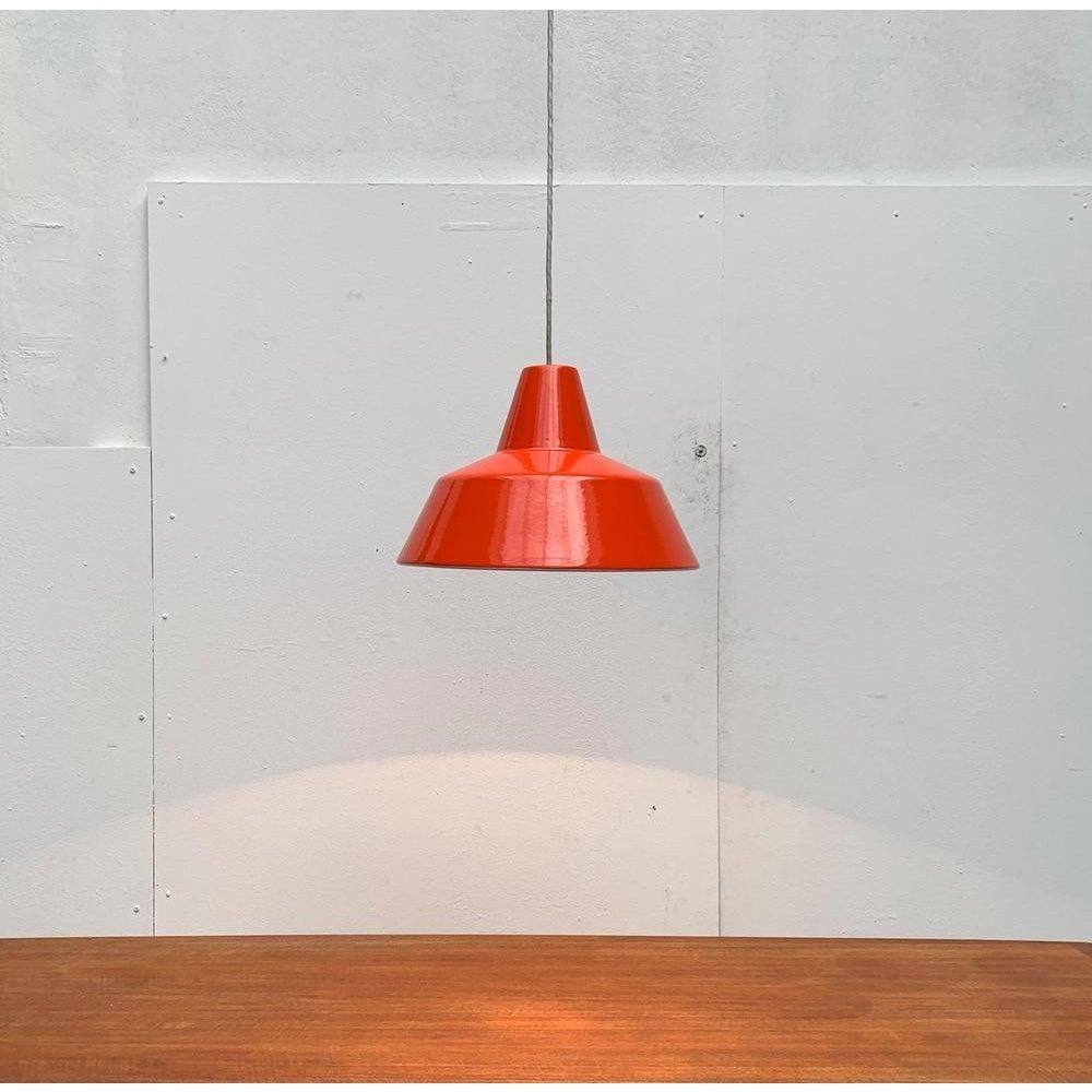 Metallo Set di 3 lampade a sospensione Emaille Amatur danesi di metà secolo, anni '60 in vendita