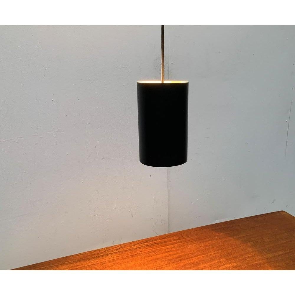 Set of 3 Mid-Century Danish Minimalist Cylinder Metal Pendant Lamps, 1960s In Excellent Condition For Sale In Hamburg, DE