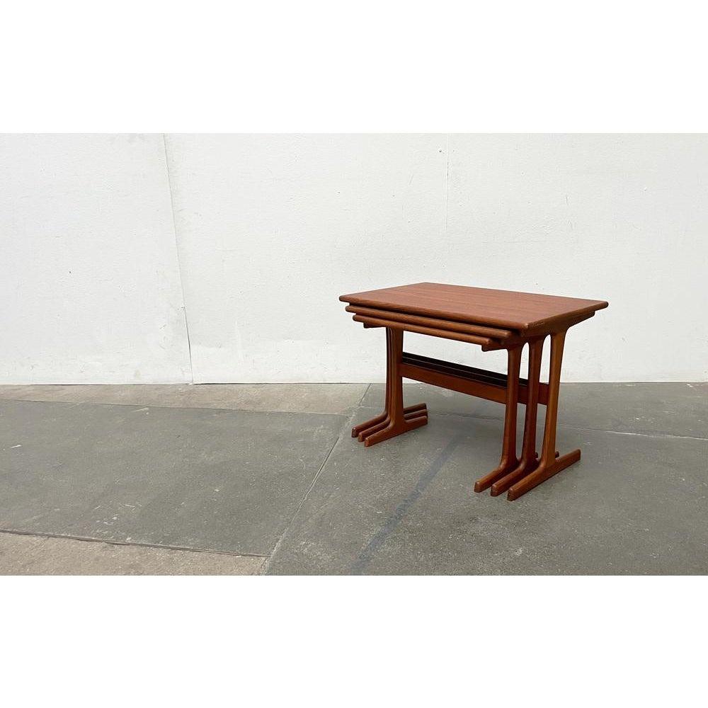 Set of 3 Mid-Century Danish Teak Nesting Tables from Vildbjerg Møbelfabrik, 960s For Sale 6